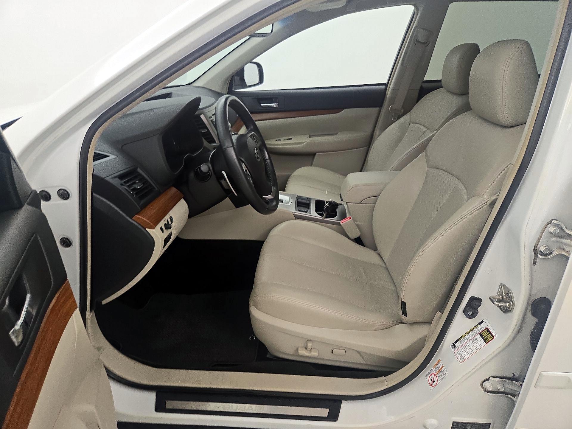 Thumbnail: 2014 Subaru Outback - 11