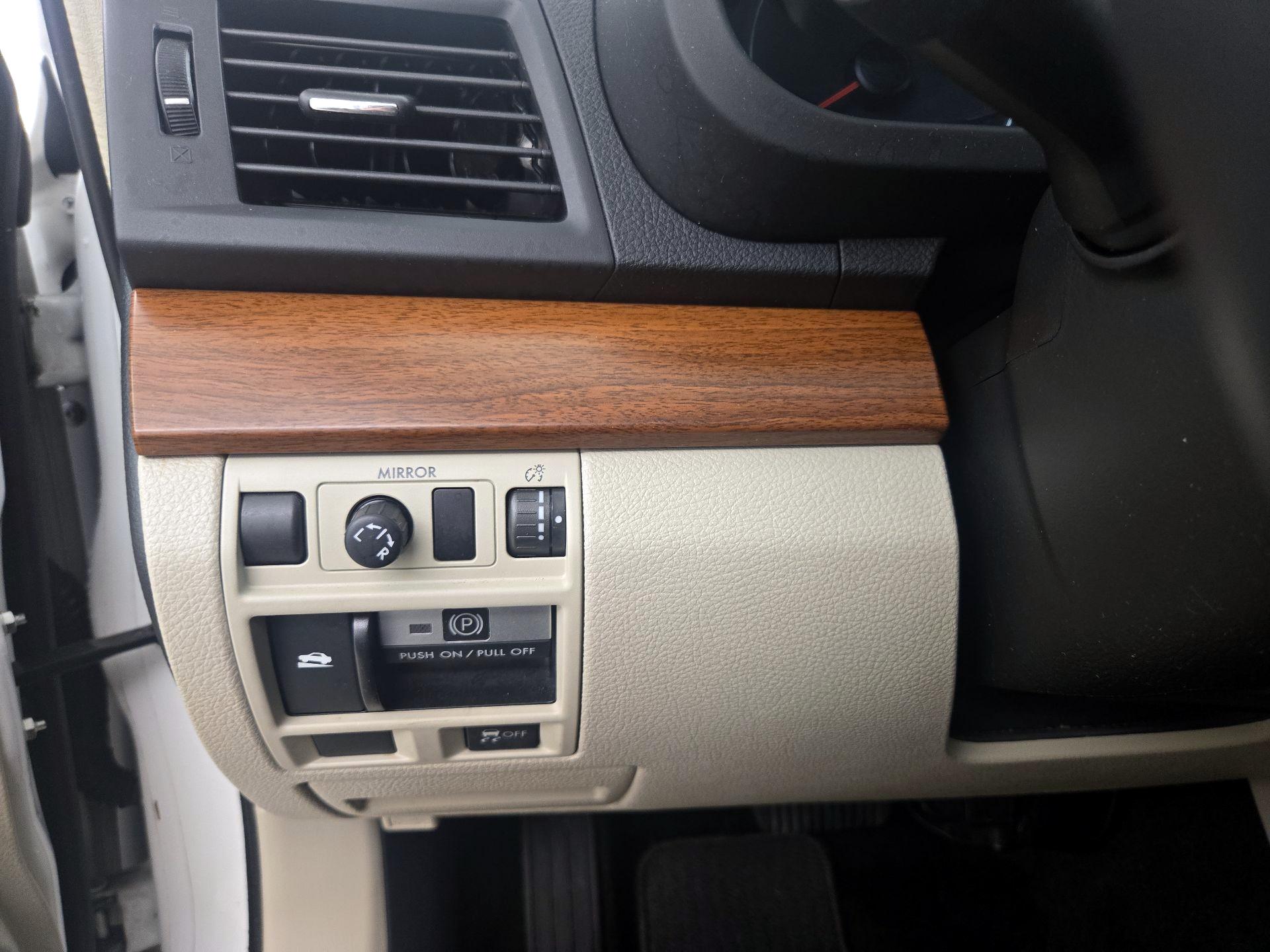 Thumbnail: 2014 Subaru Outback - 13