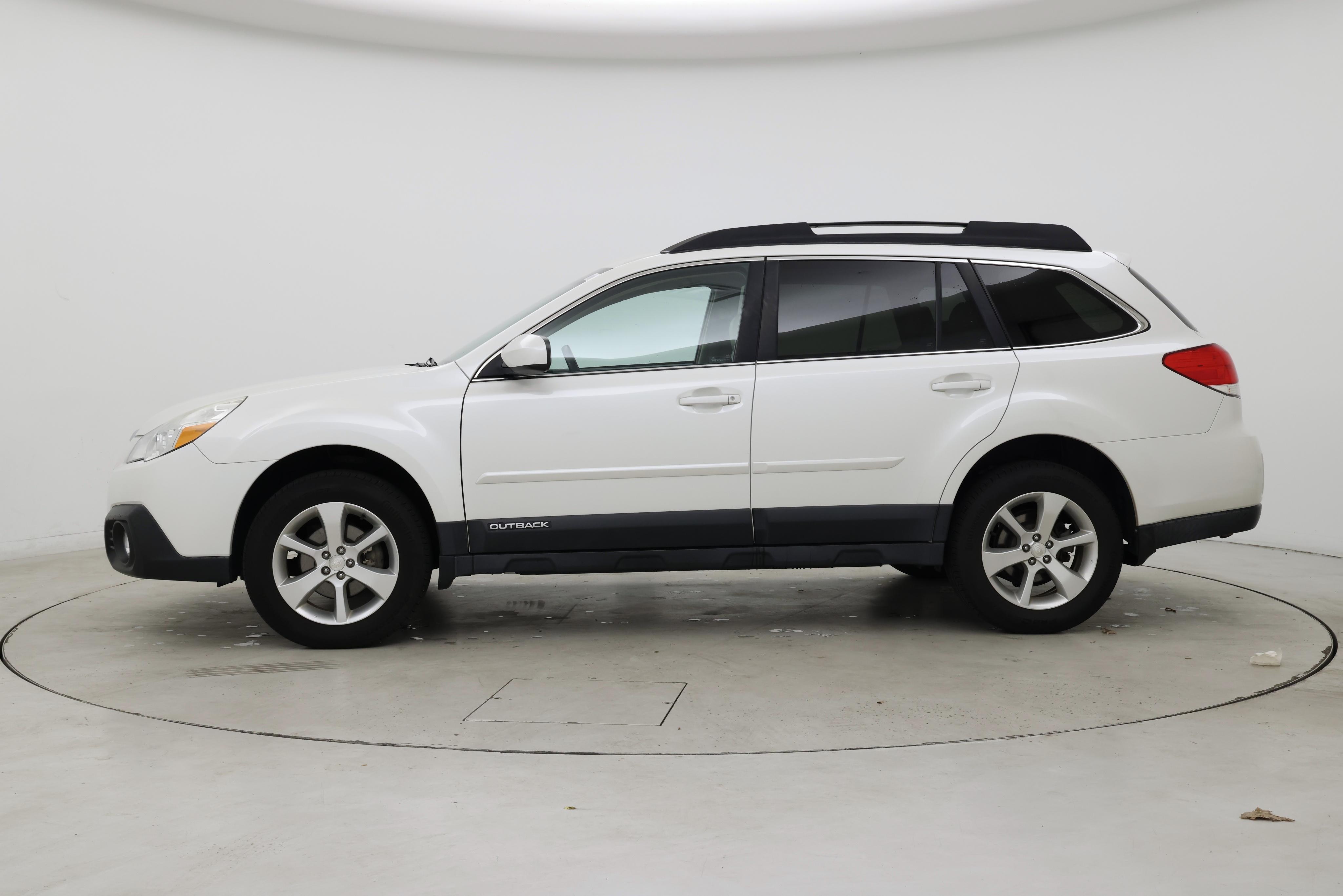 Thumbnail: 2014 Subaru Outback - 3