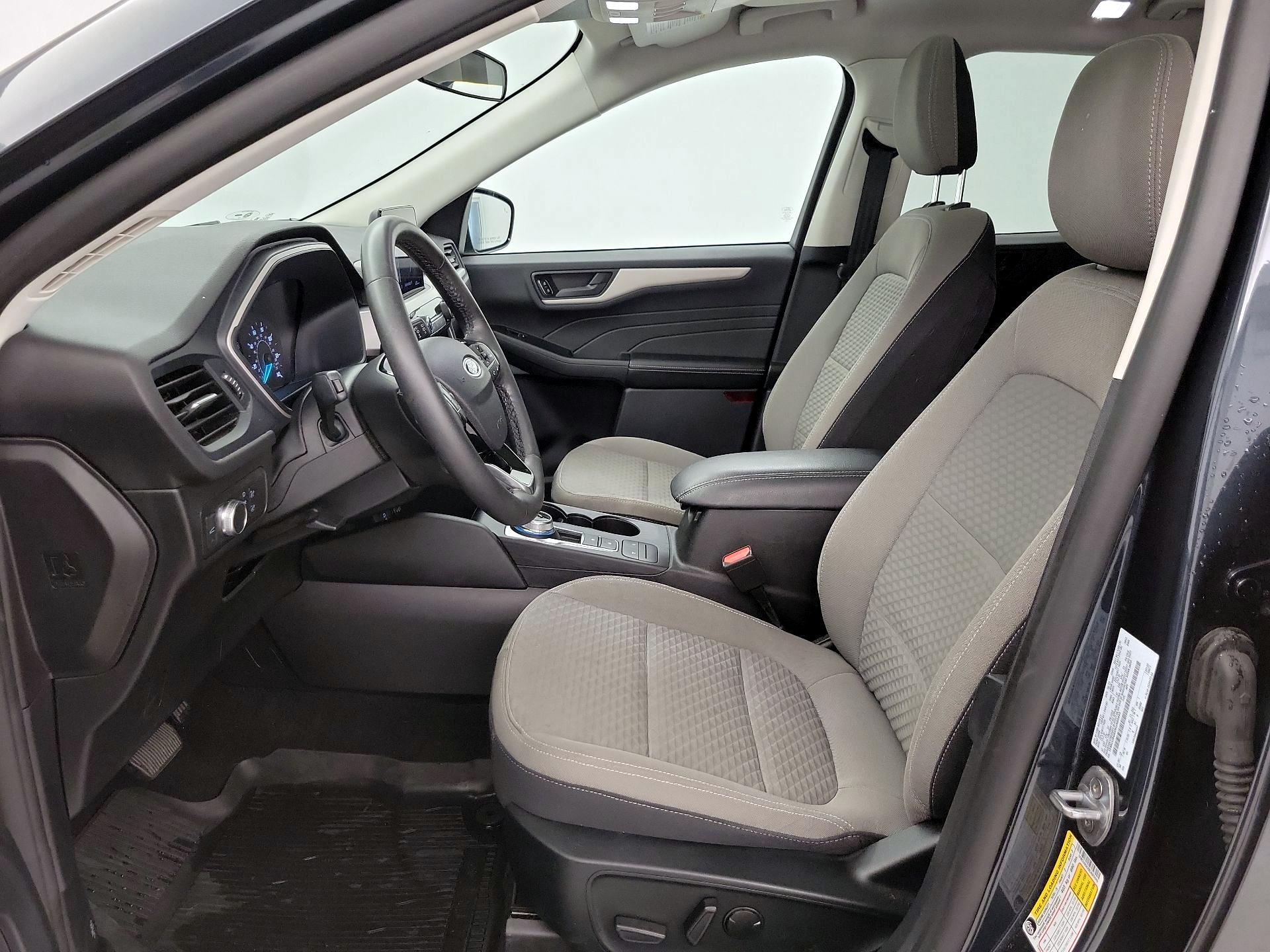 Thumbnail: 2022 Ford Escape - 11
