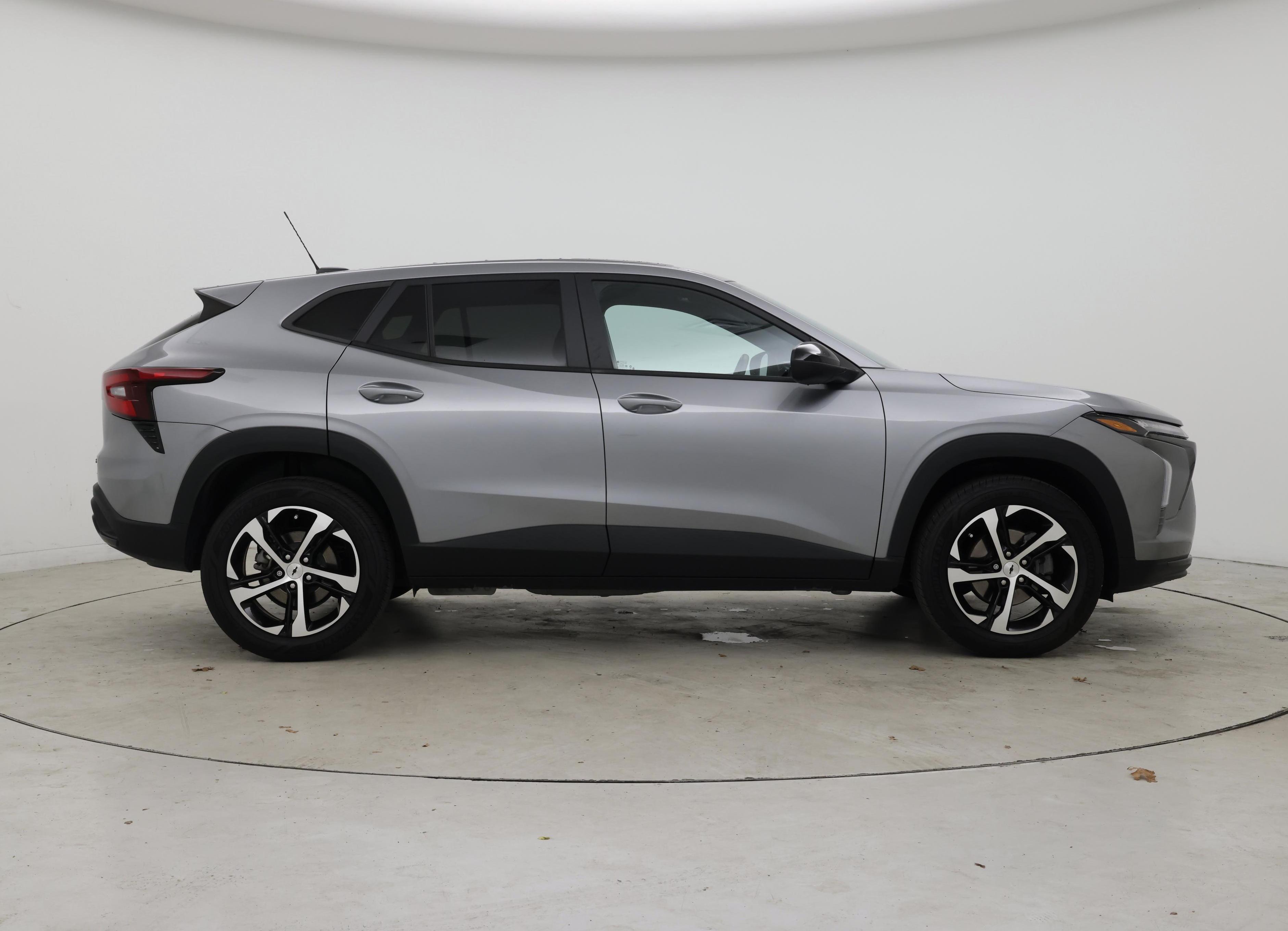 Thumbnail: 2024 Chevrolet Trax - 7