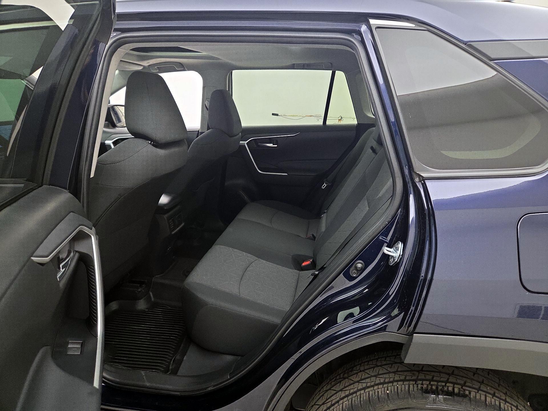 Thumbnail: 2023 Toyota RAV4 - 20
