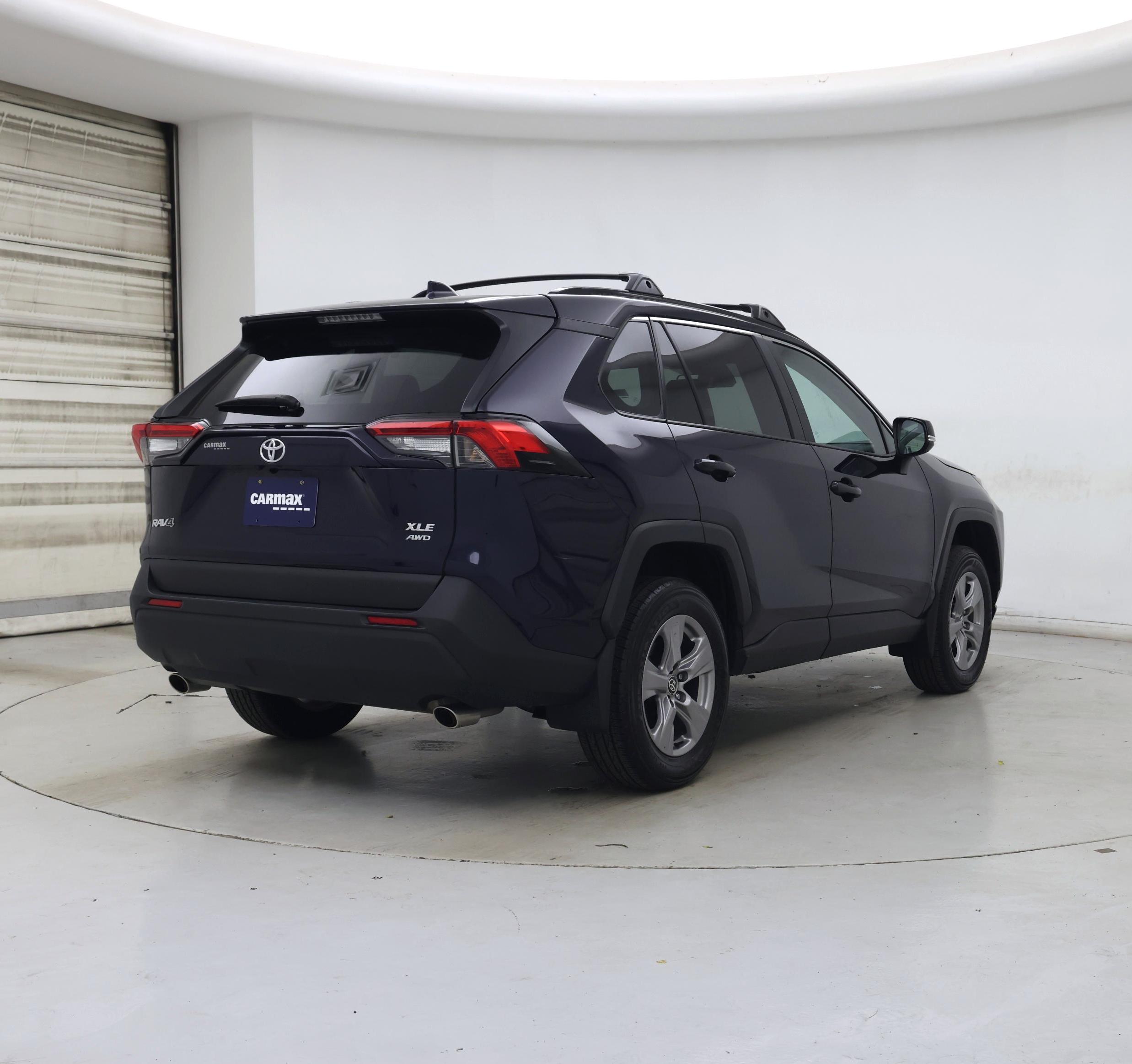 Thumbnail: 2023 Toyota RAV4 - 8