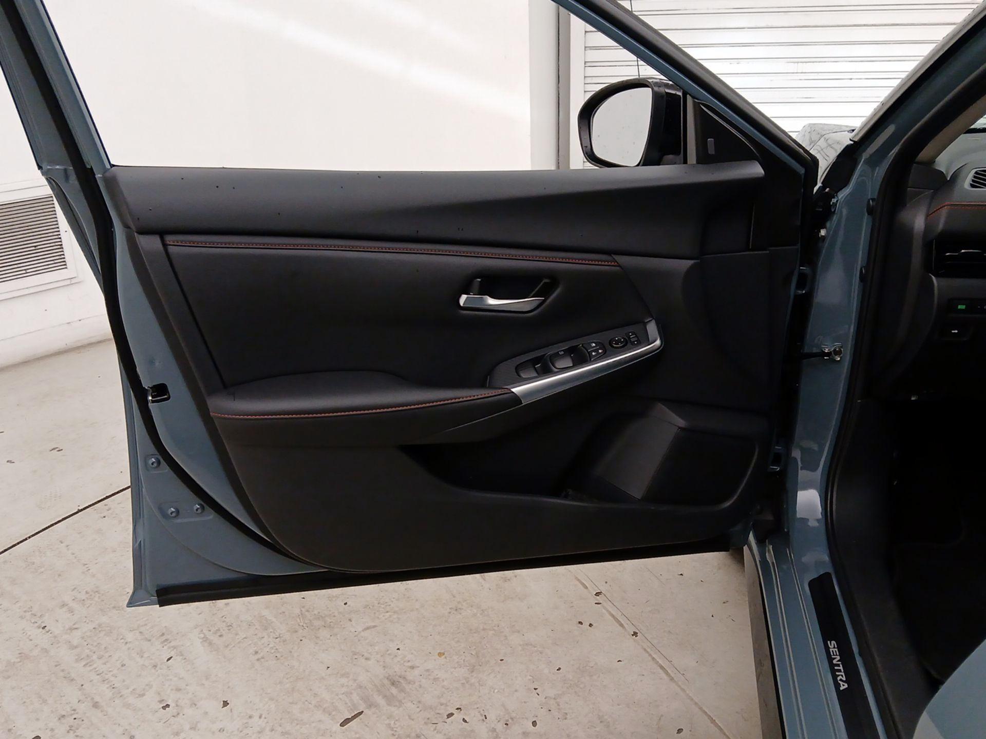 Thumbnail: 2025 Nissan Sentra - 12