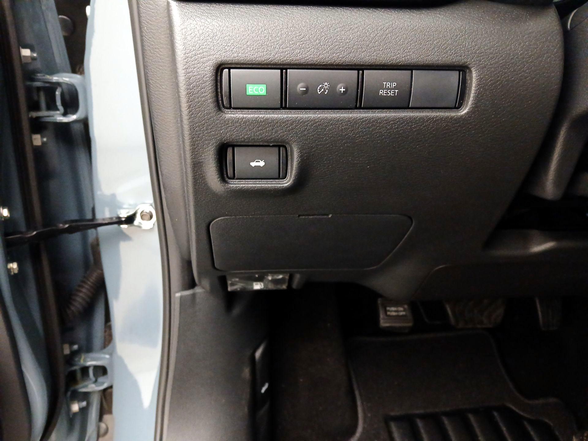 Thumbnail: 2025 Nissan Sentra - 13