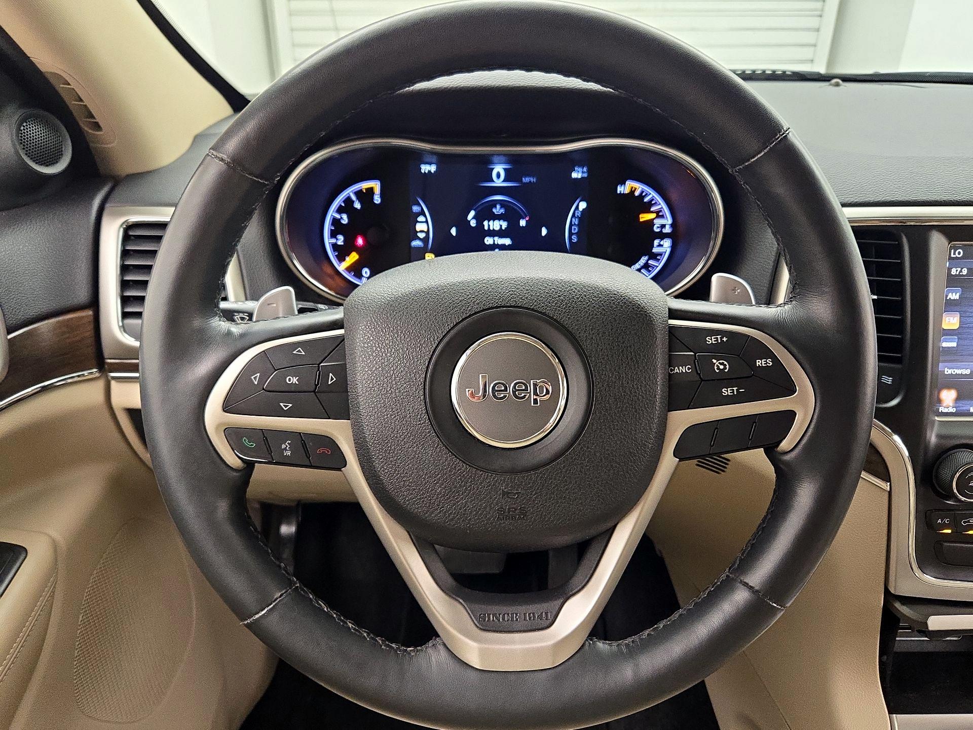 Thumbnail: 2015 Jeep Grand Cherokee - 10