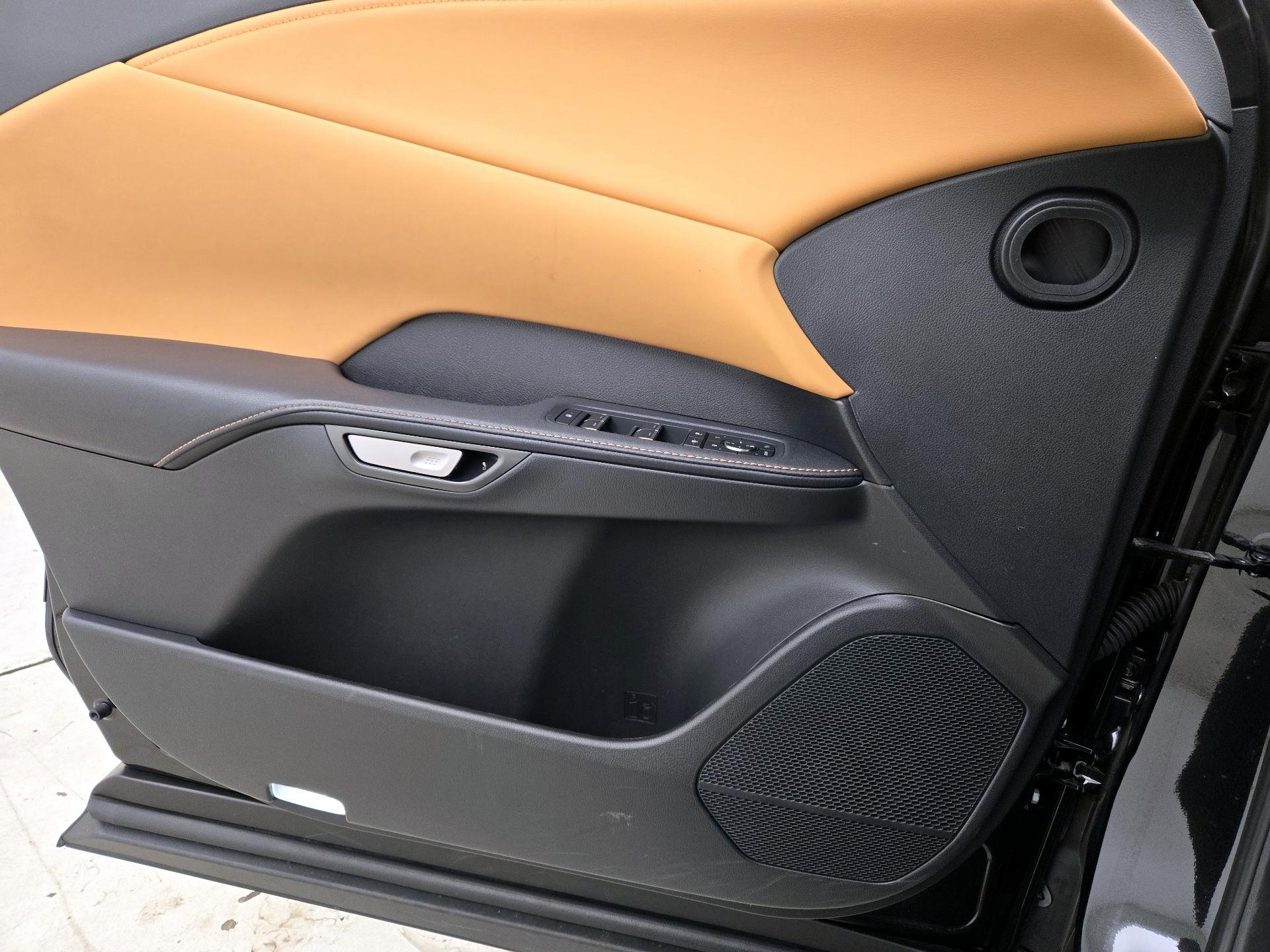 Thumbnail: 2023 Lexus RX - 12