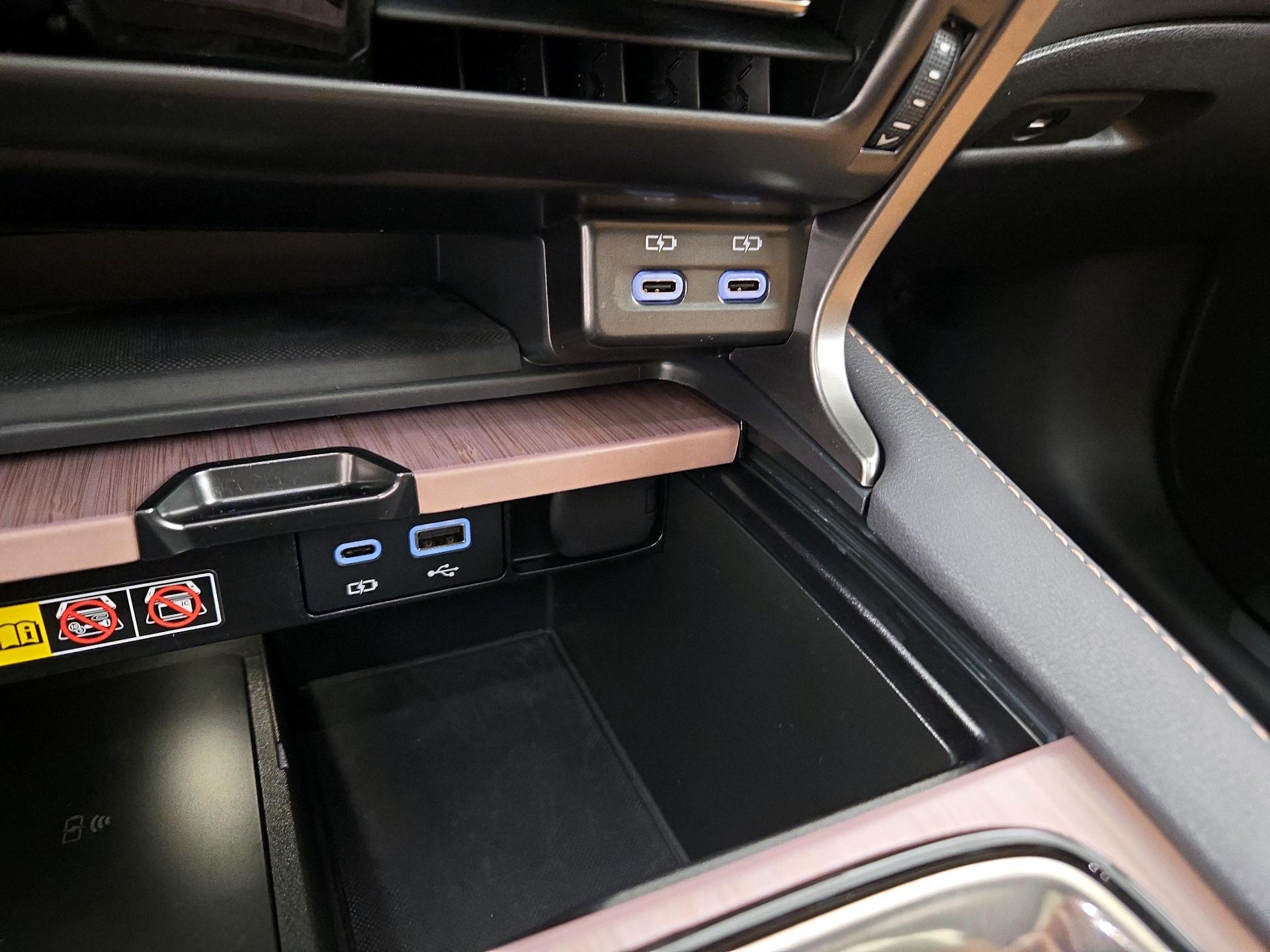 Thumbnail: 2023 Lexus RX - 18