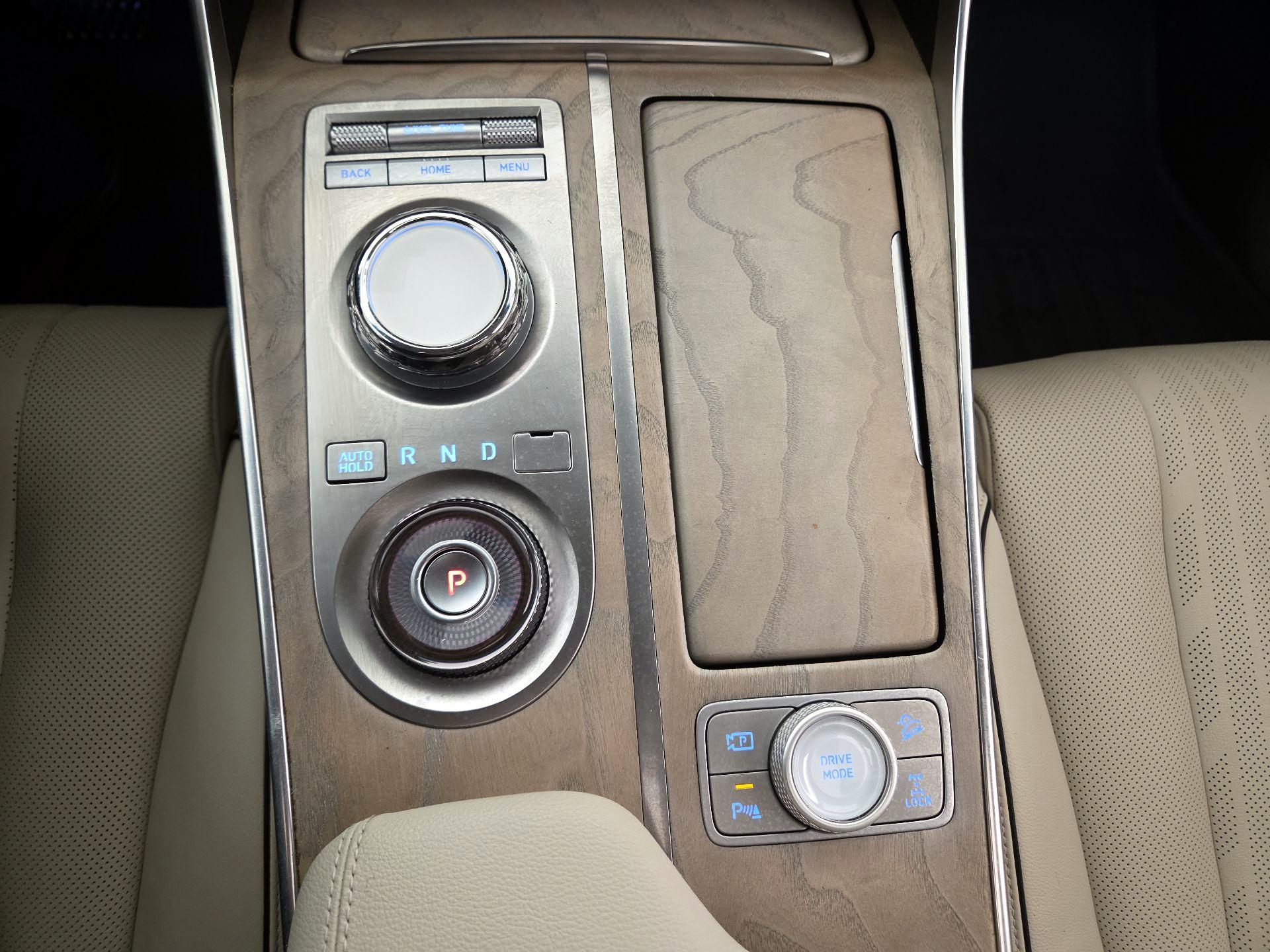 Thumbnail: 2023 Genesis GV80 - 18