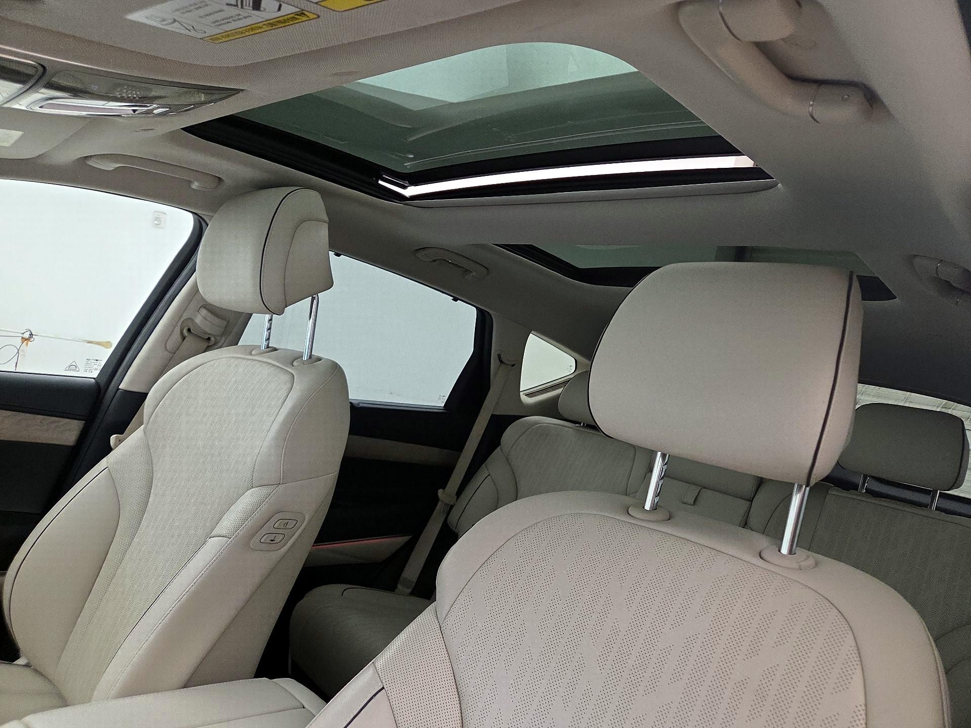 Thumbnail: 2023 Genesis GV80 - 20