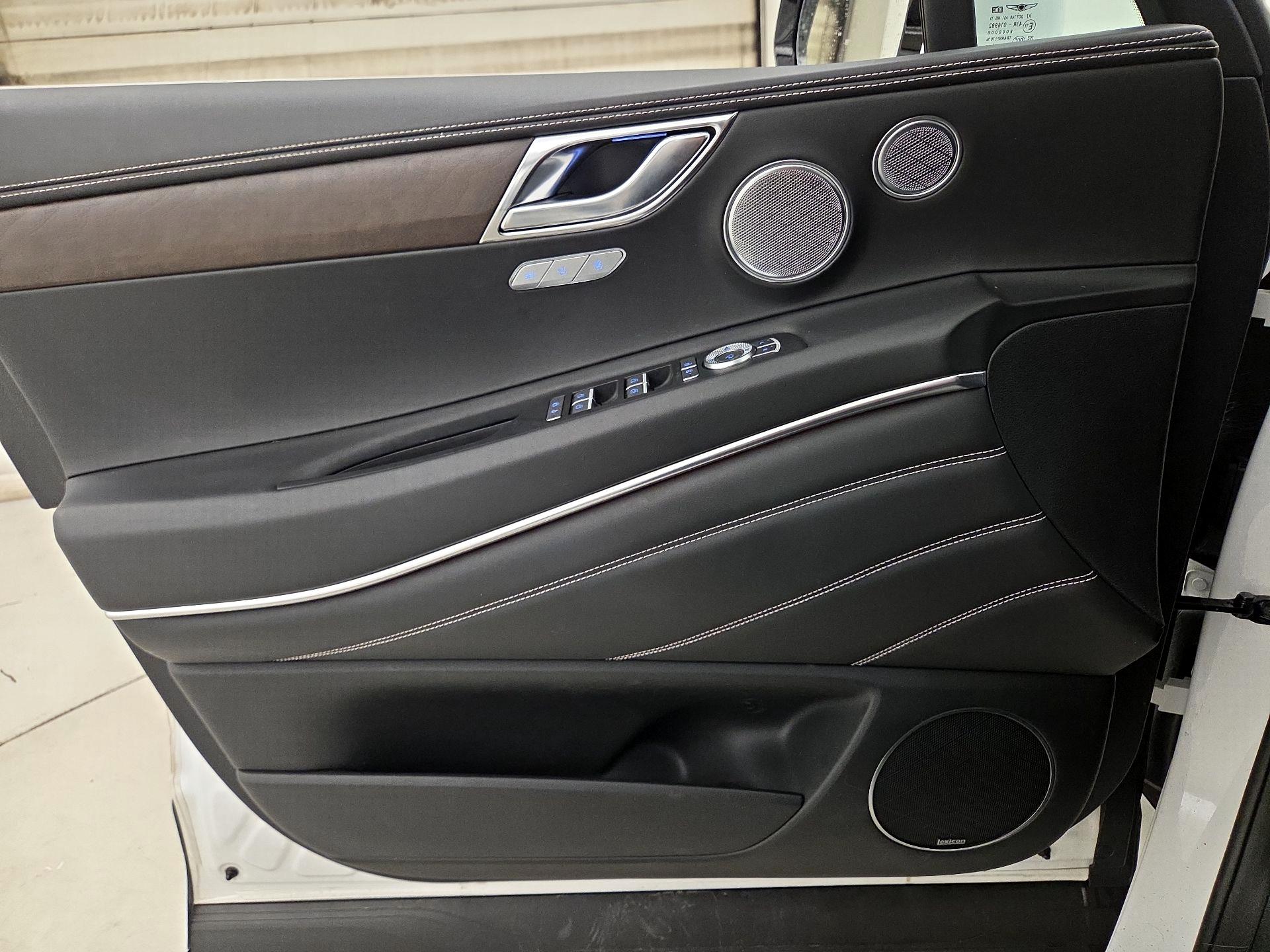 Thumbnail: 2024 Genesis GV80 - 12