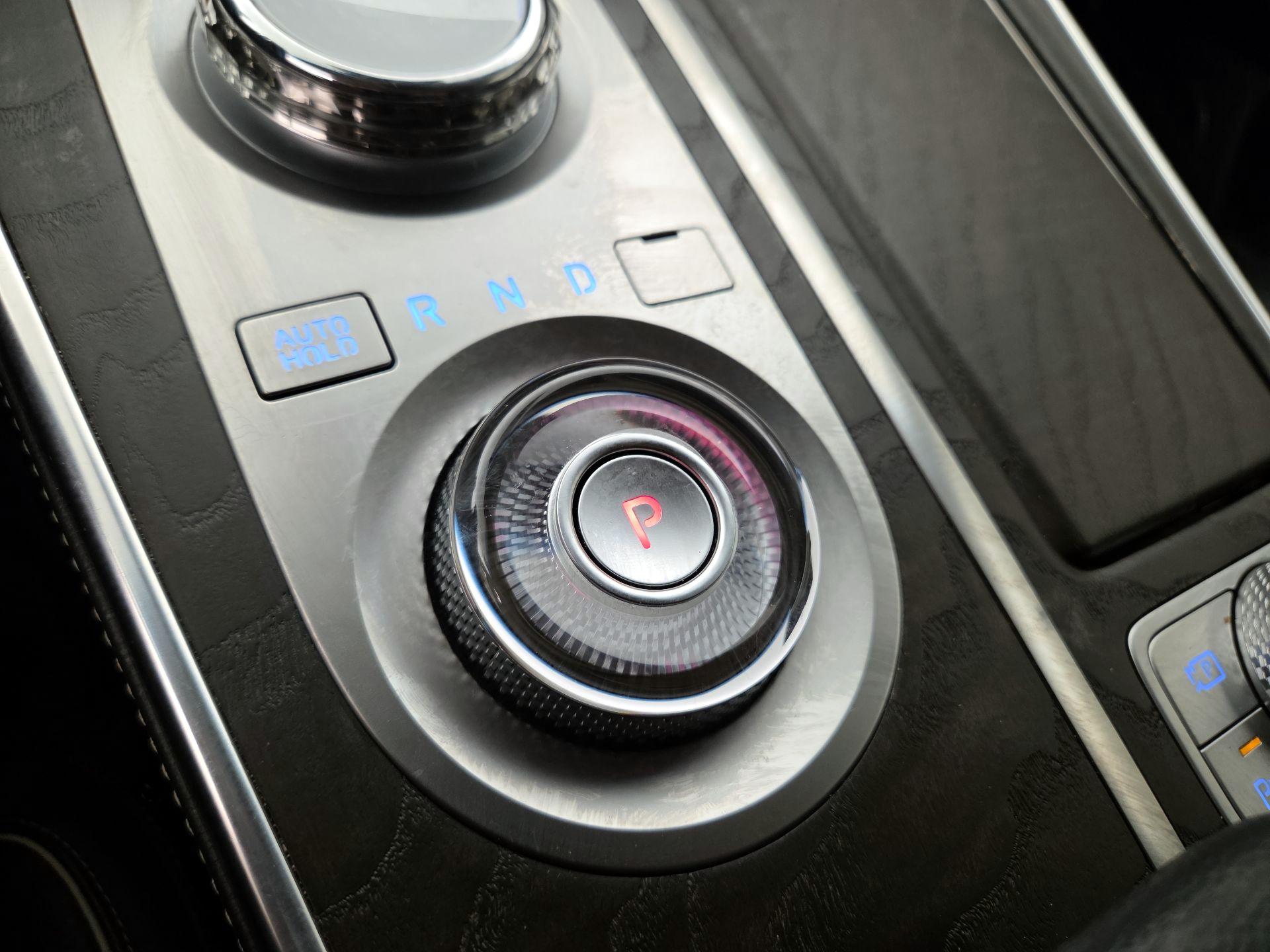 Thumbnail: 2024 Genesis GV80 - 18