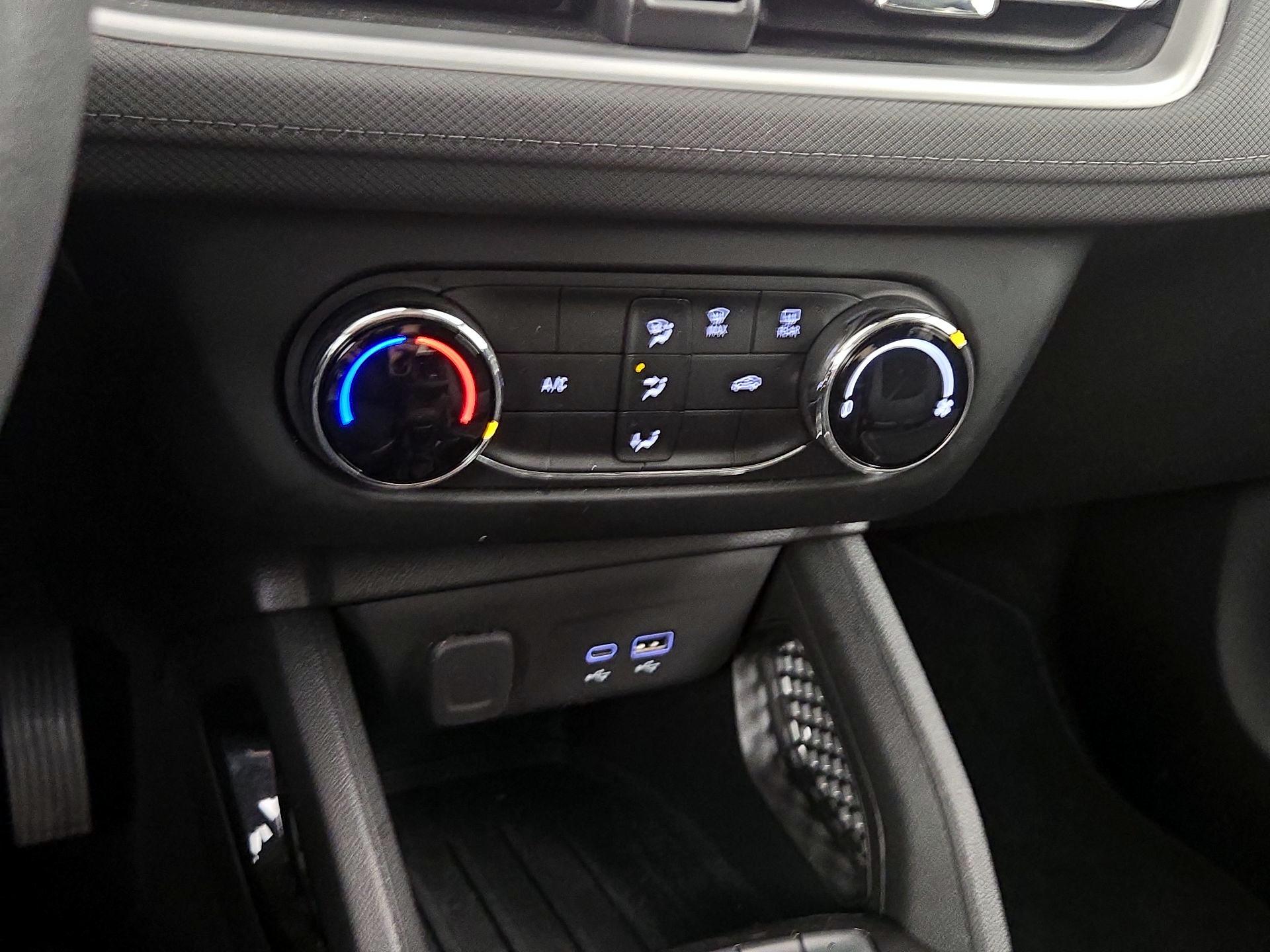 Thumbnail: 2024 Chevrolet TrailBlazer - 16