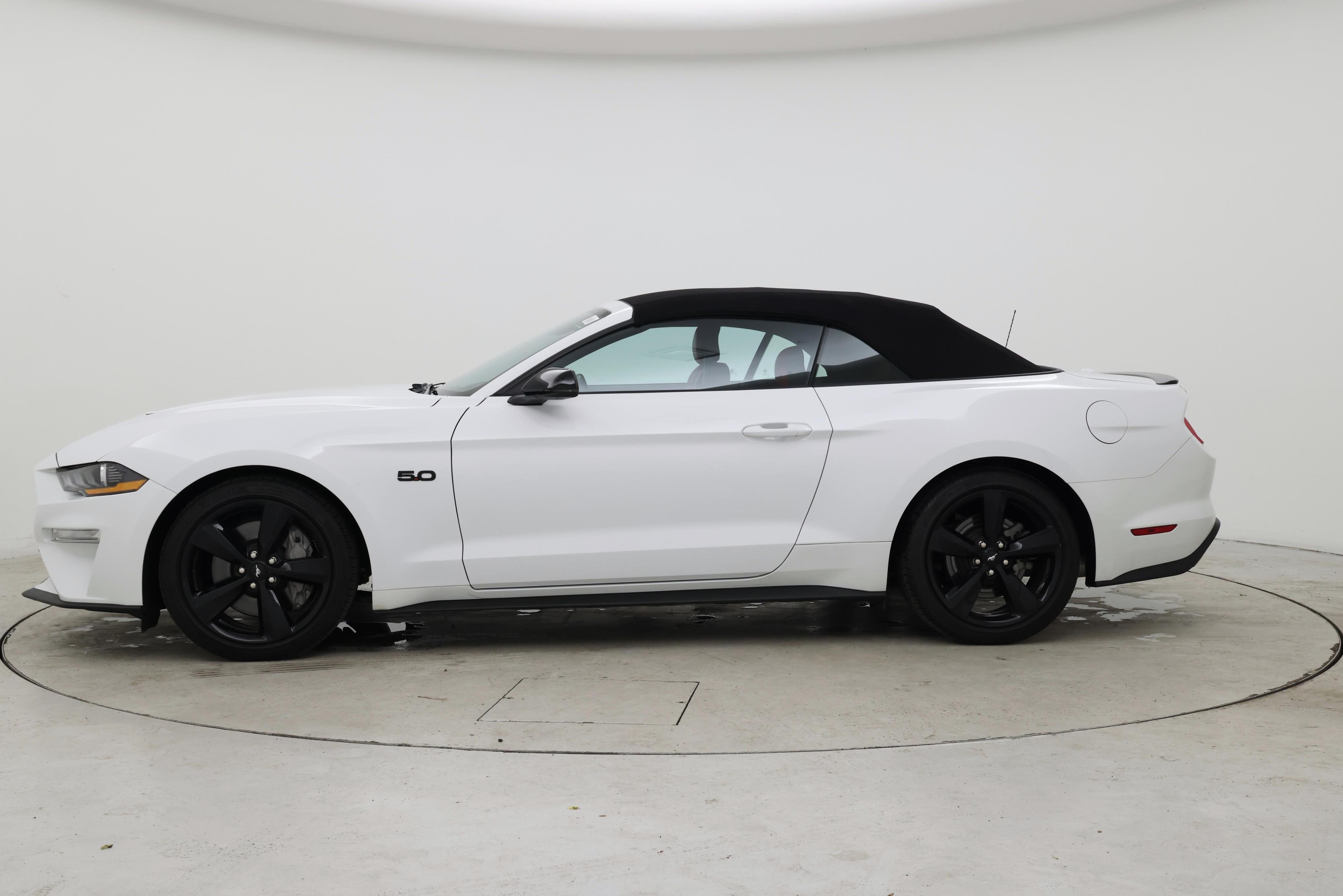 Thumbnail: 2022 Ford Mustang - 3