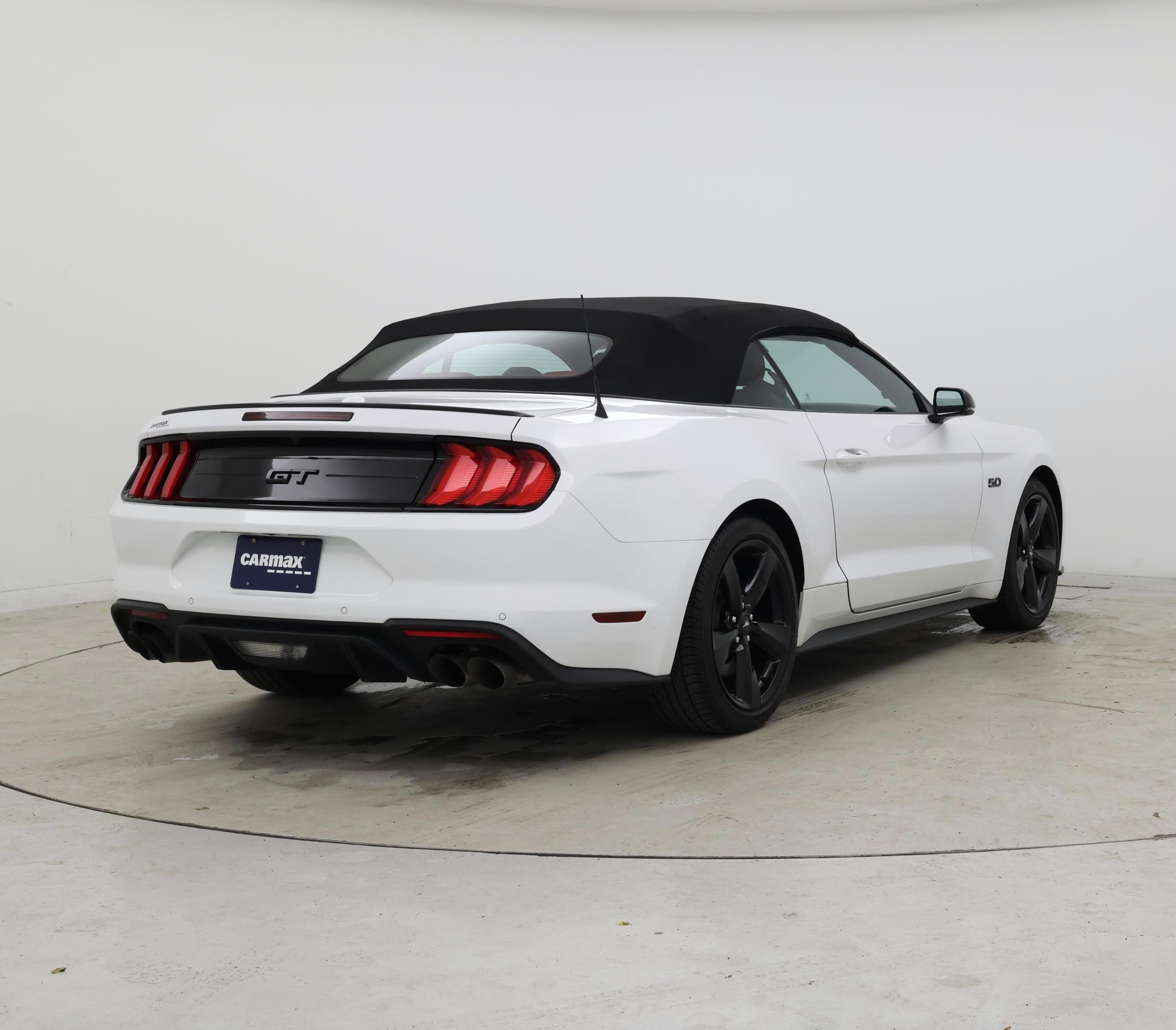 Thumbnail: 2022 Ford Mustang - 8