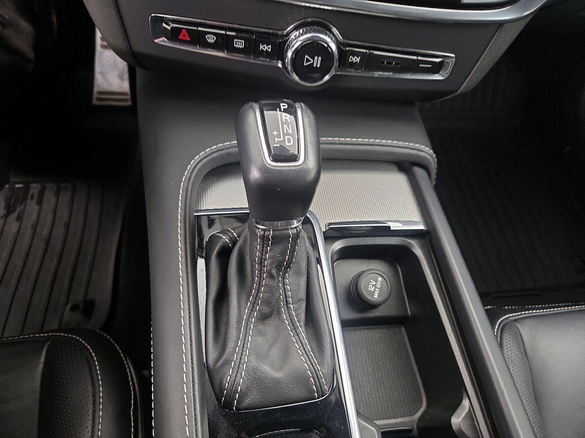 Thumbnail: 2020 Volvo S90 - 18