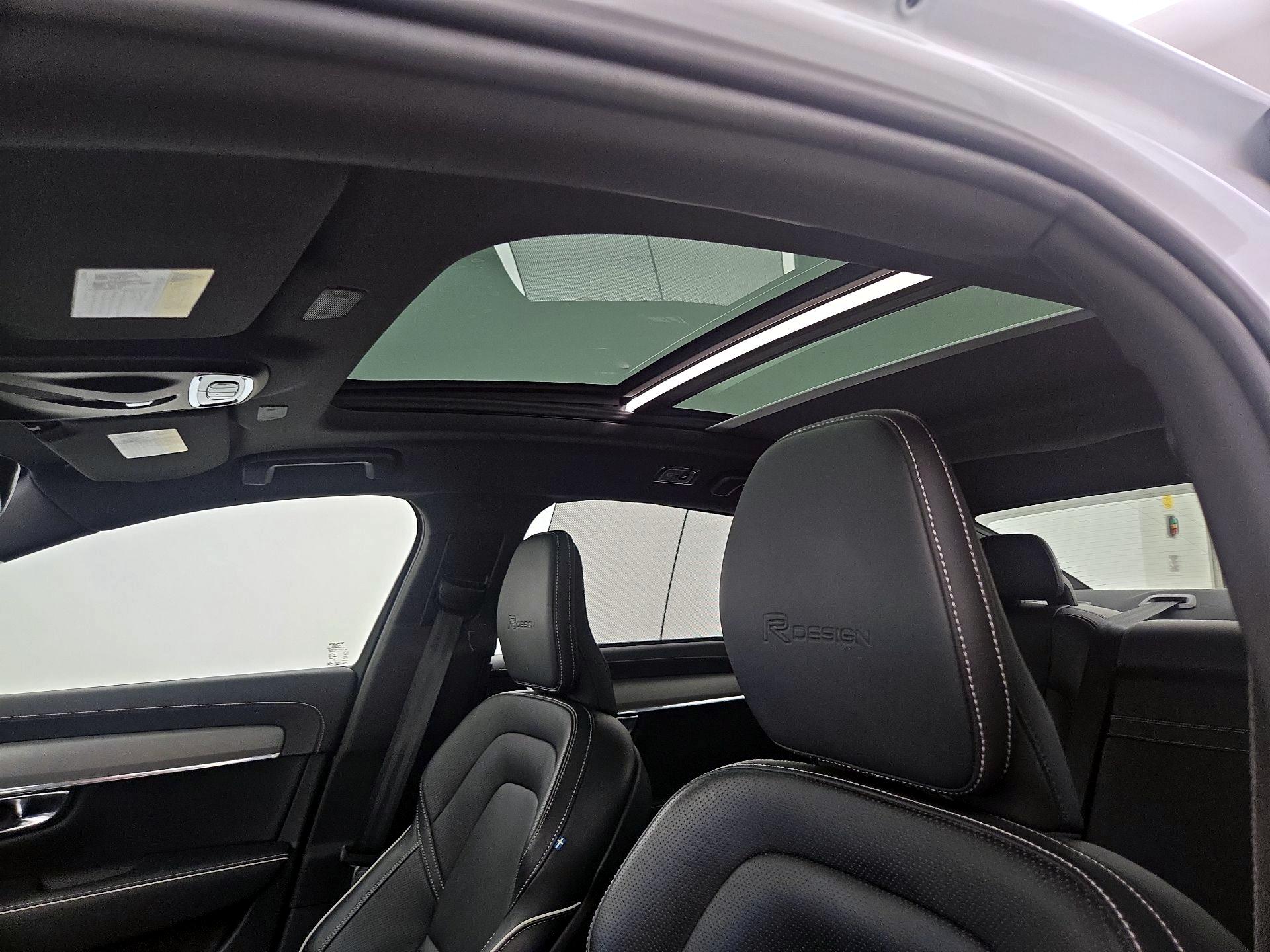 Thumbnail: 2020 Volvo S90 - 20