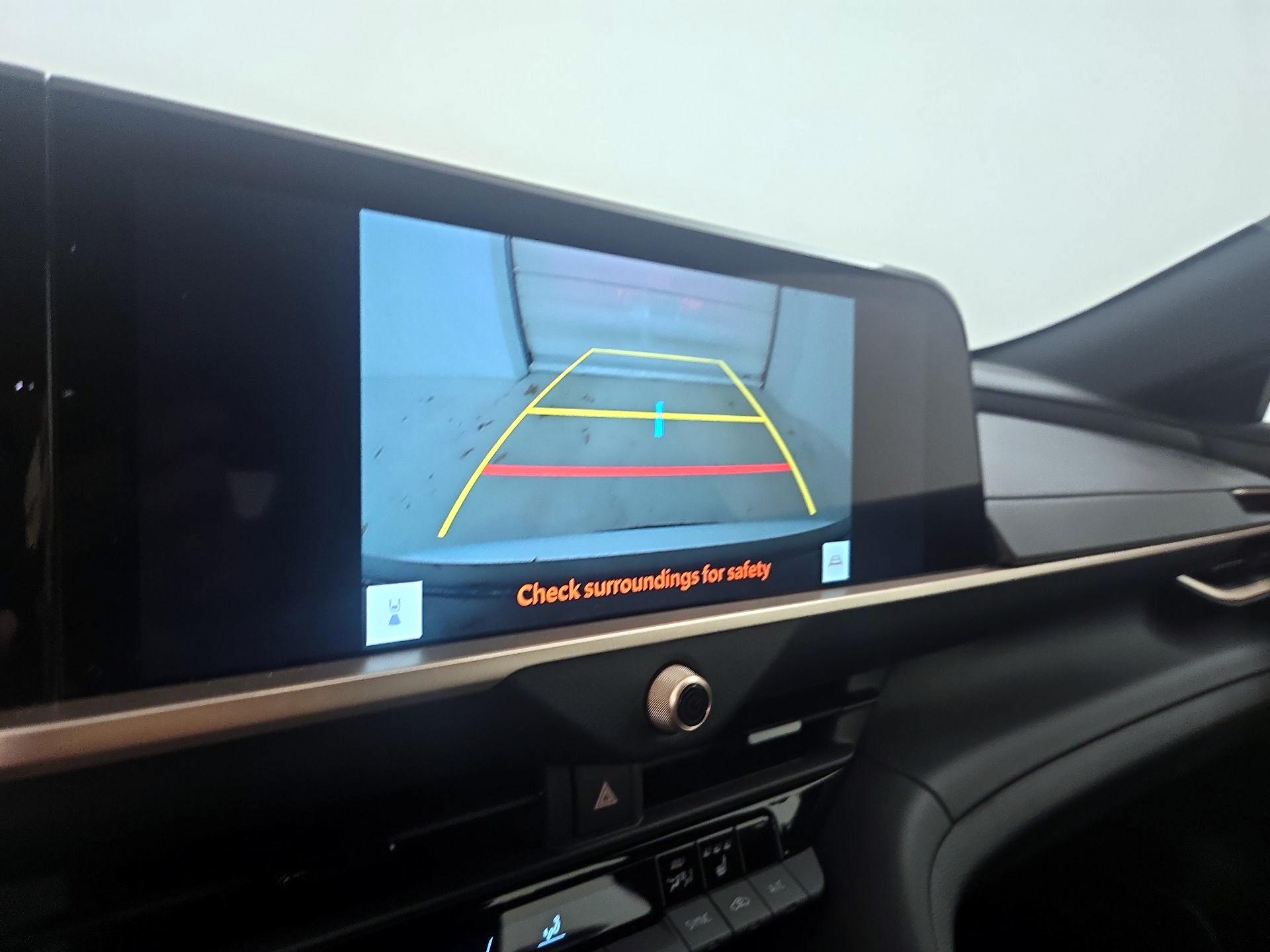 Thumbnail: 2023 Toyota Crown - 14