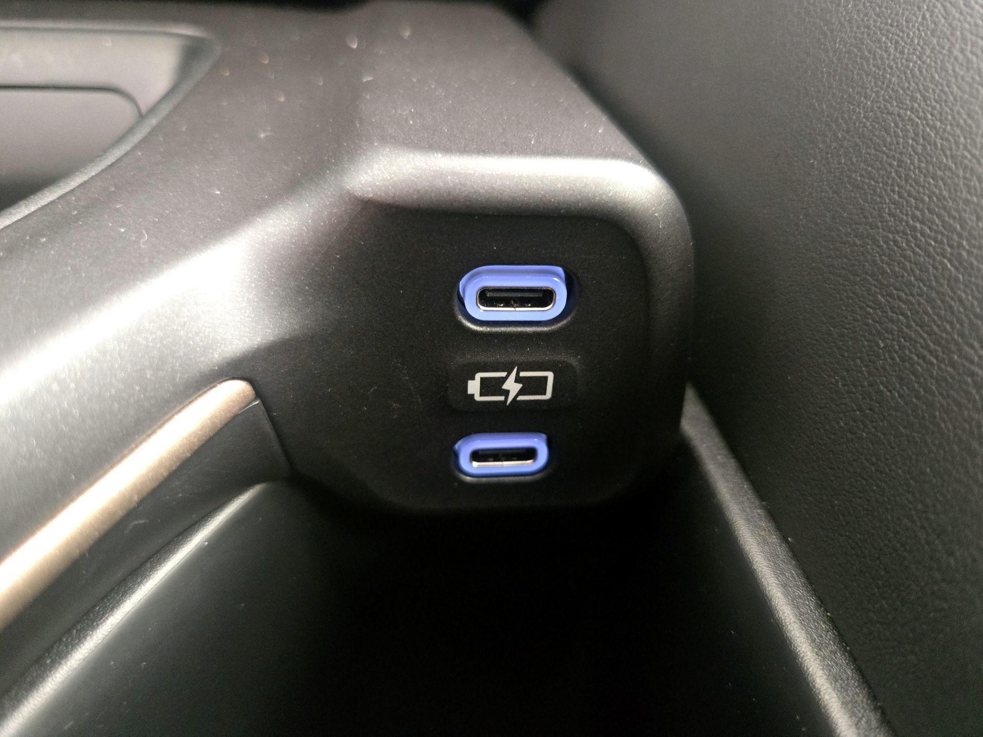 Thumbnail: 2023 Toyota Crown - 18