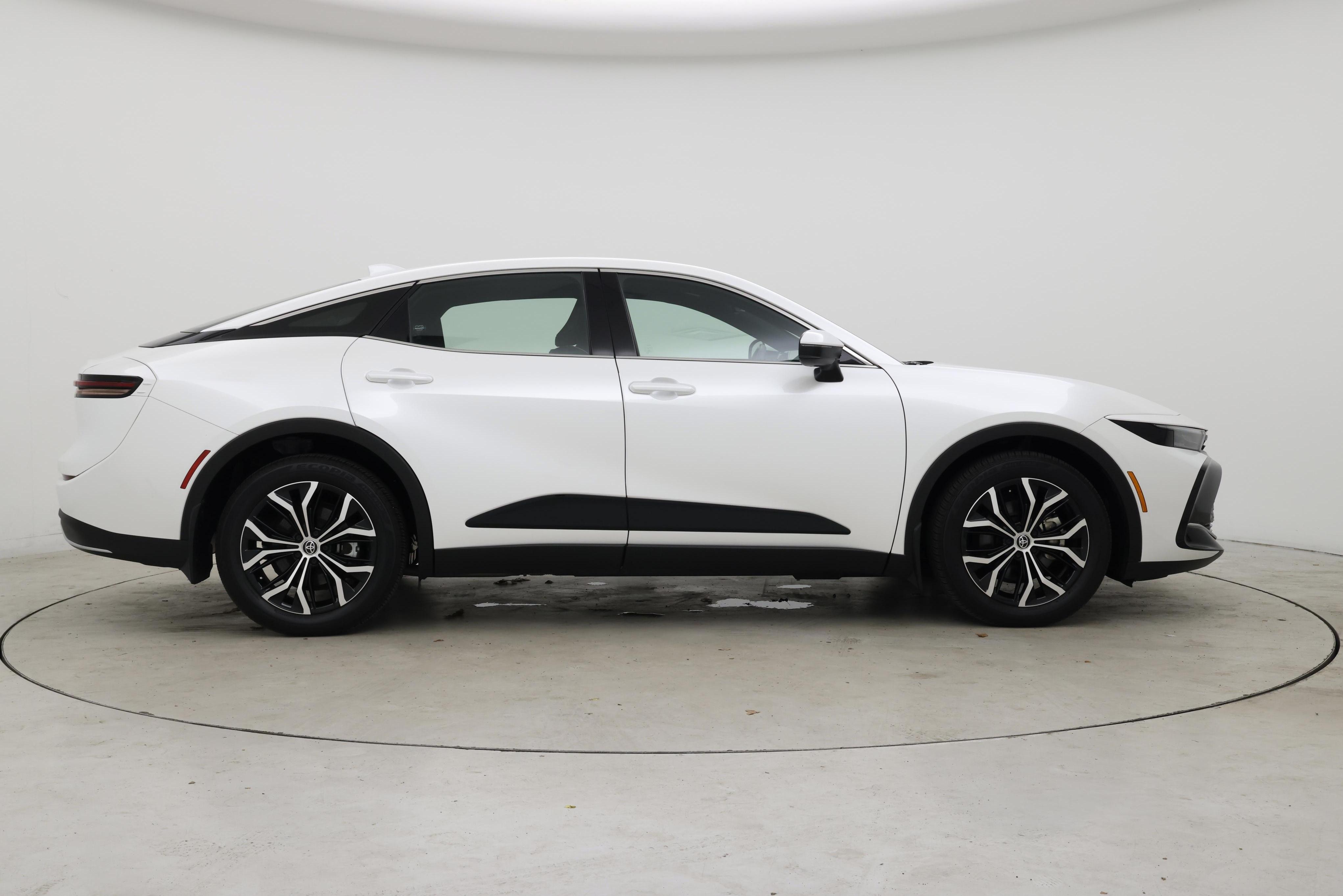 Thumbnail: 2023 Toyota Crown - 7