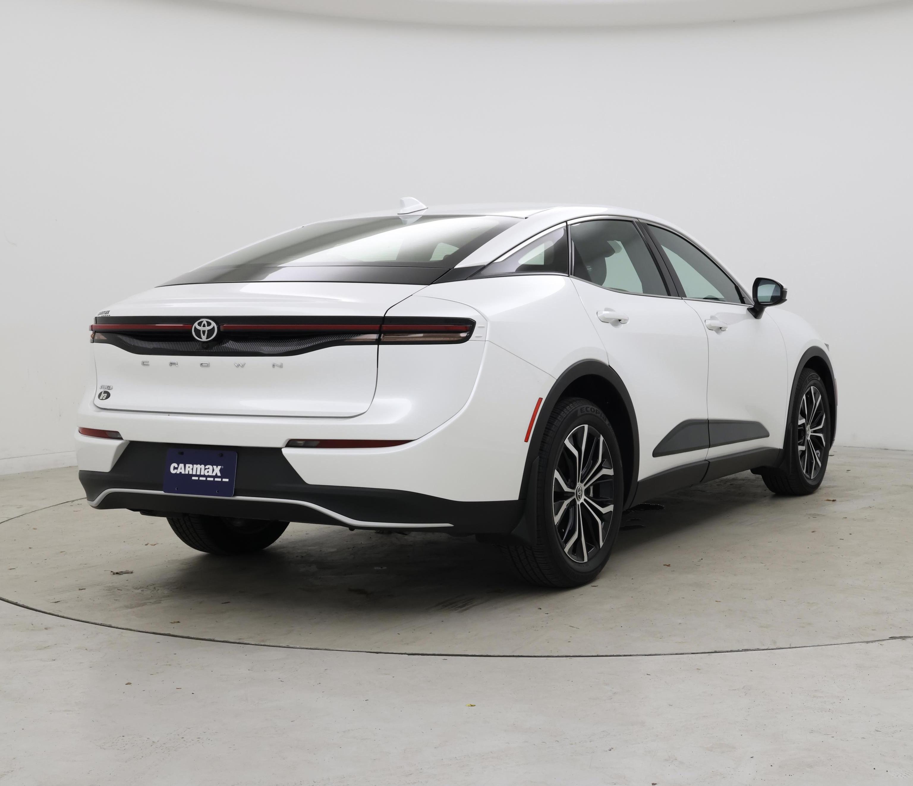 Thumbnail: 2023 Toyota Crown - 8