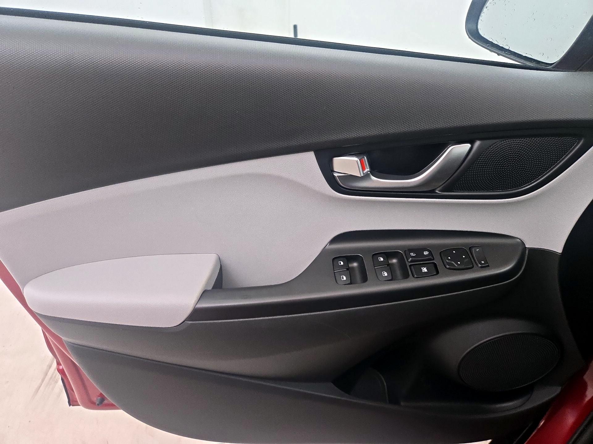 Thumbnail: 2022 Hyundai Kona - 12