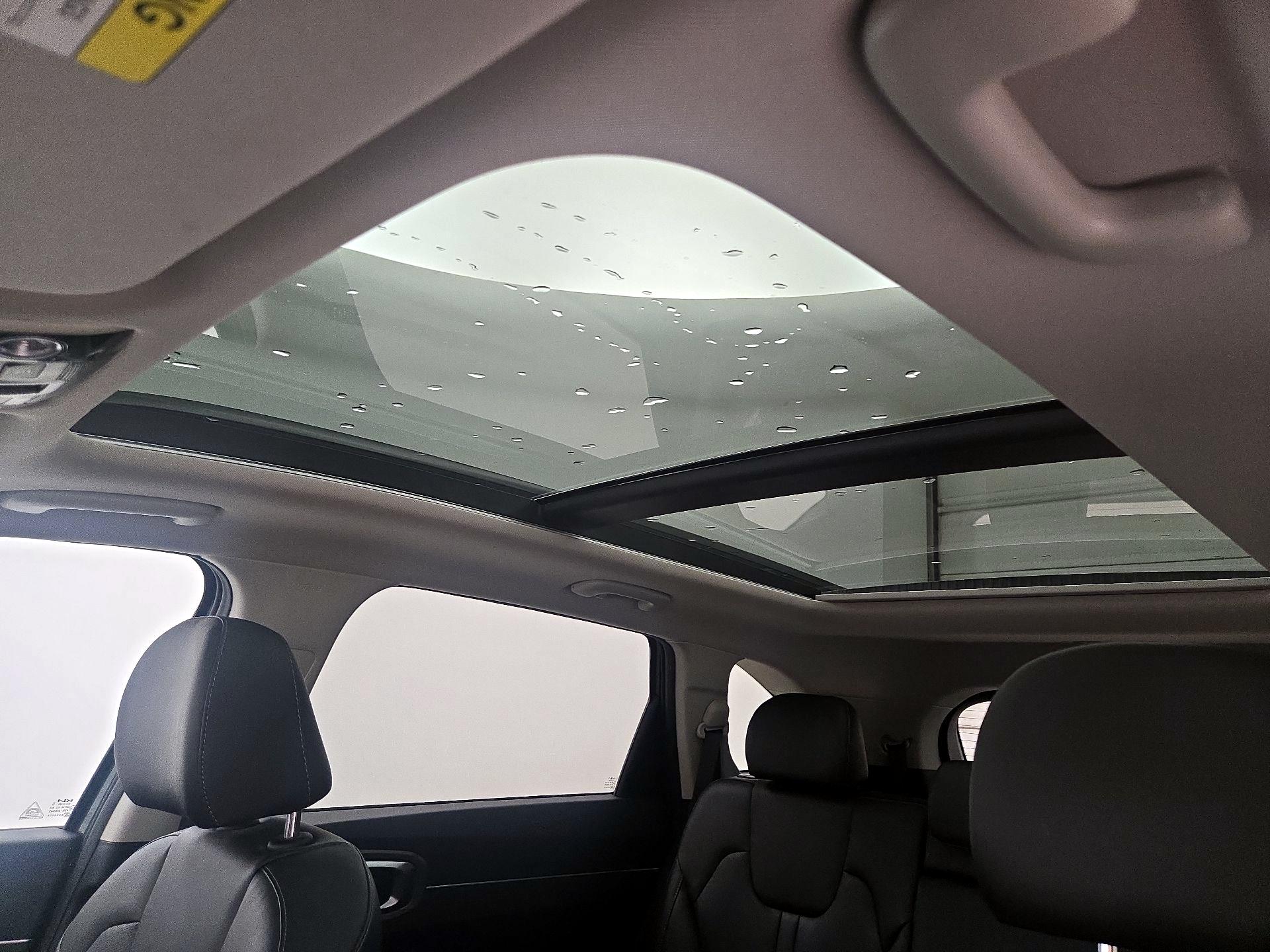 Thumbnail: 2022 Kia Sorento - 19