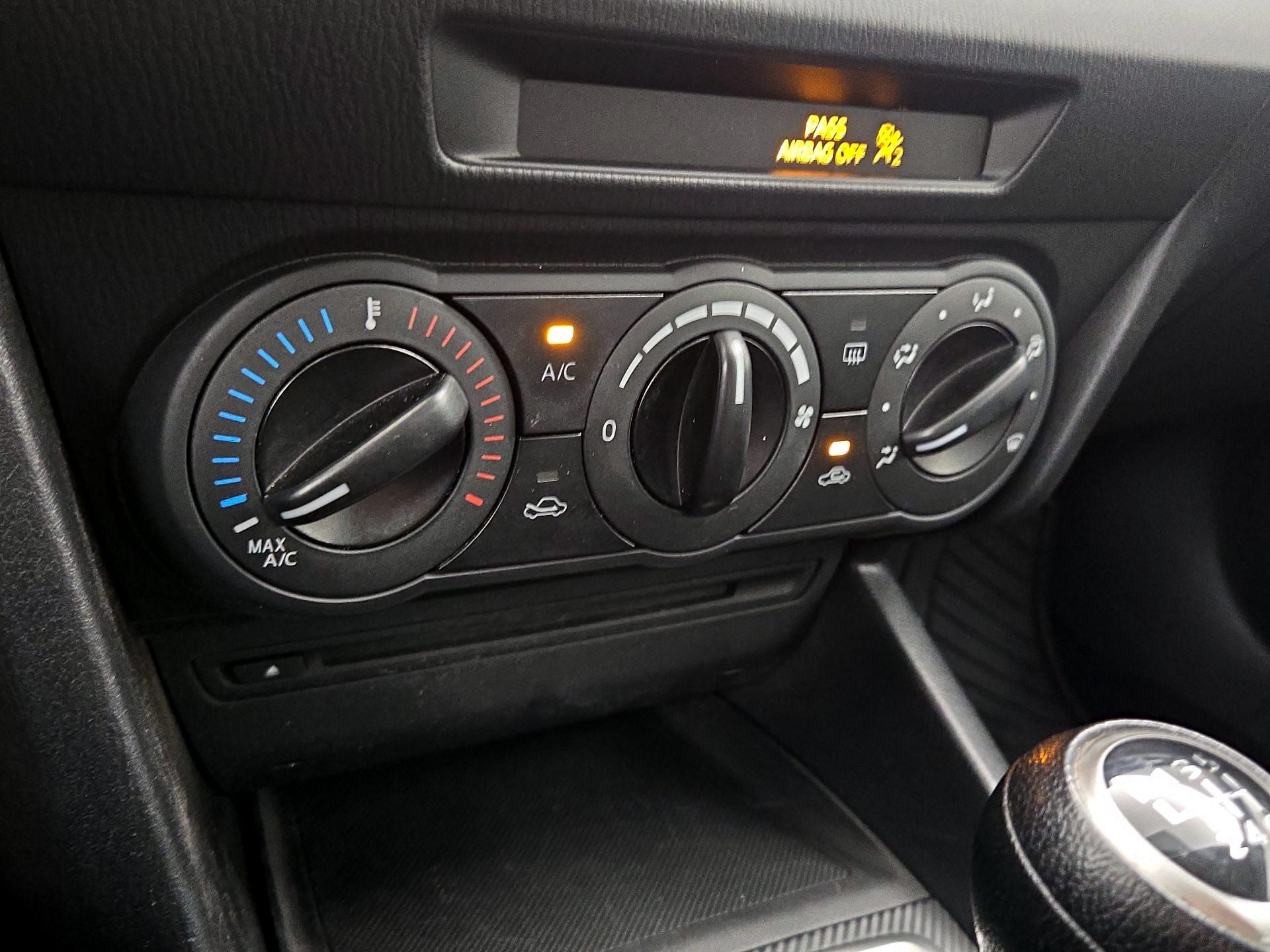Thumbnail: 2014 Mazda Mazda3 - 15