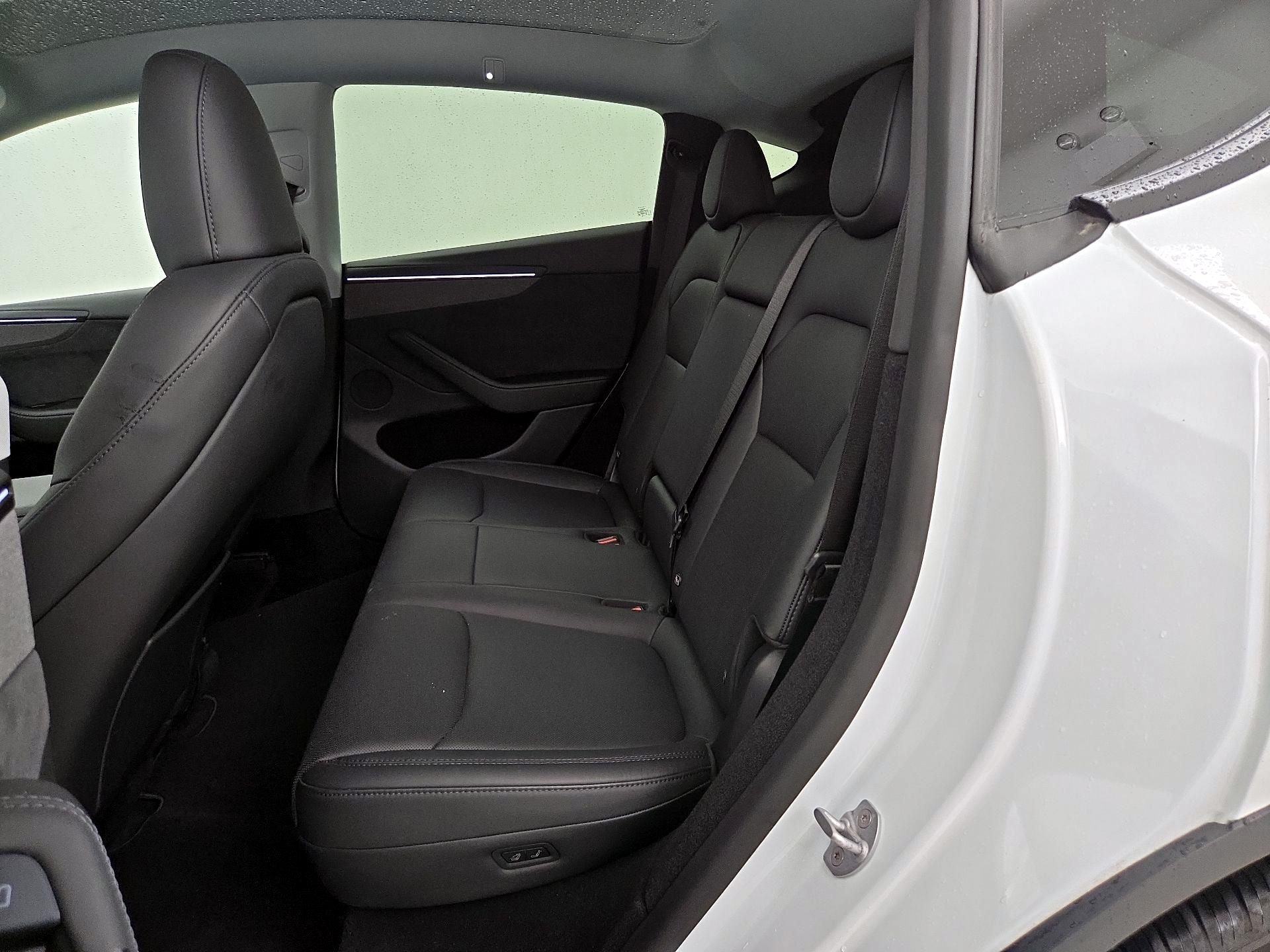 Thumbnail: 2026 Tesla Model Y - 19