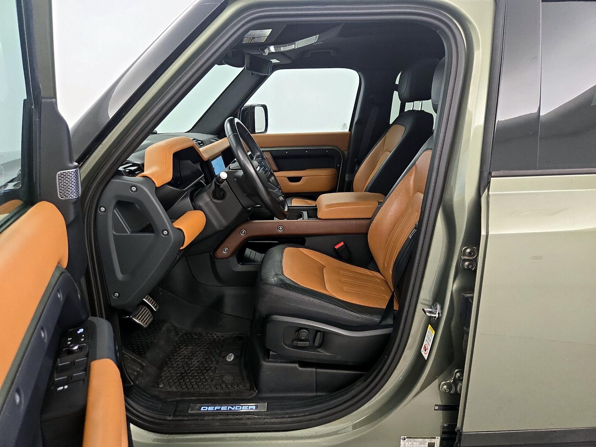 Thumbnail: 2021 Land Rover Defender - 11