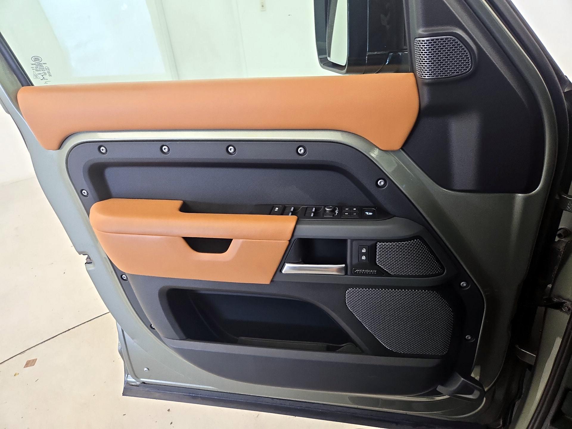 Thumbnail: 2021 Land Rover Defender - 12