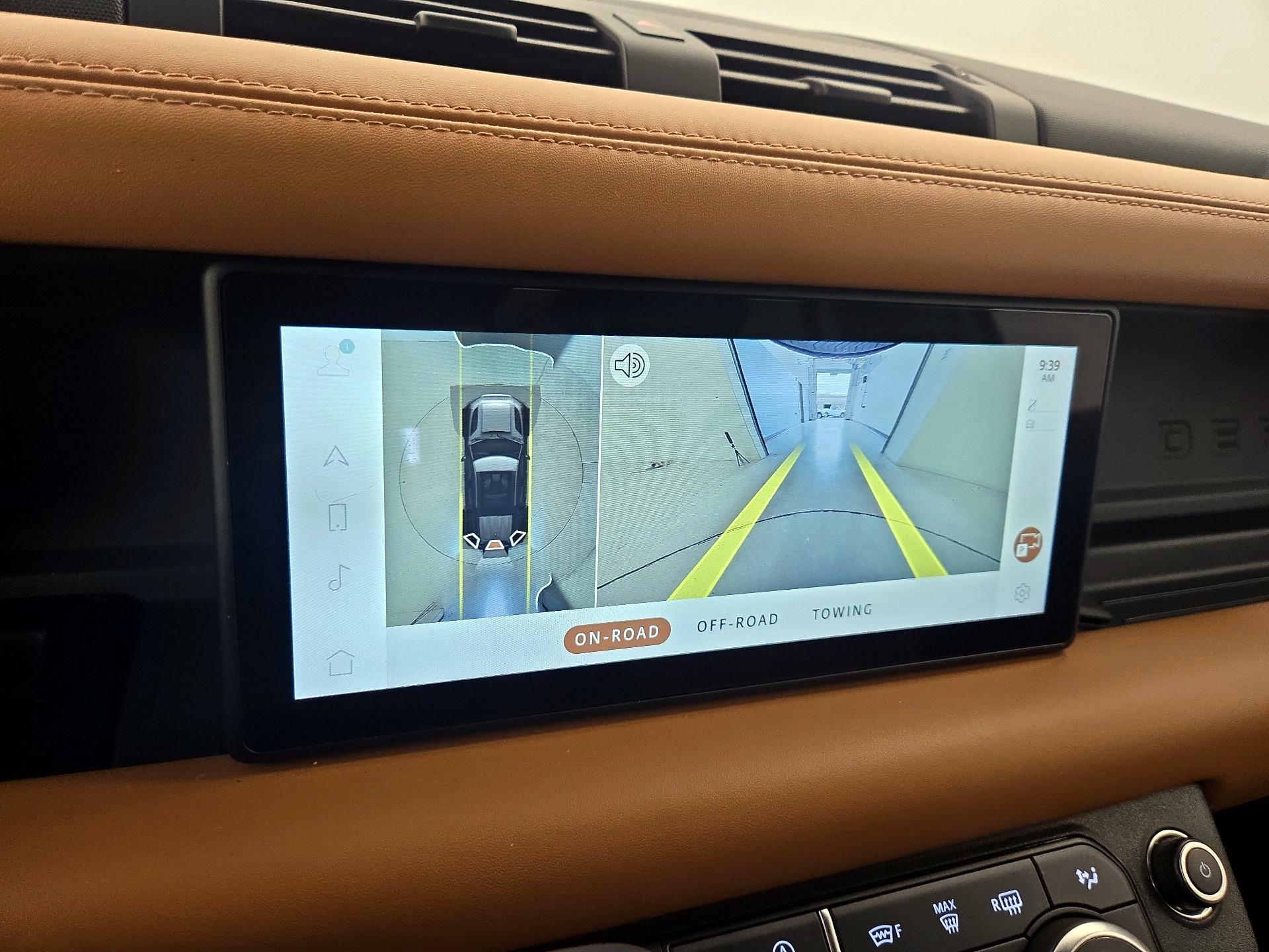 Thumbnail: 2021 Land Rover Defender - 15