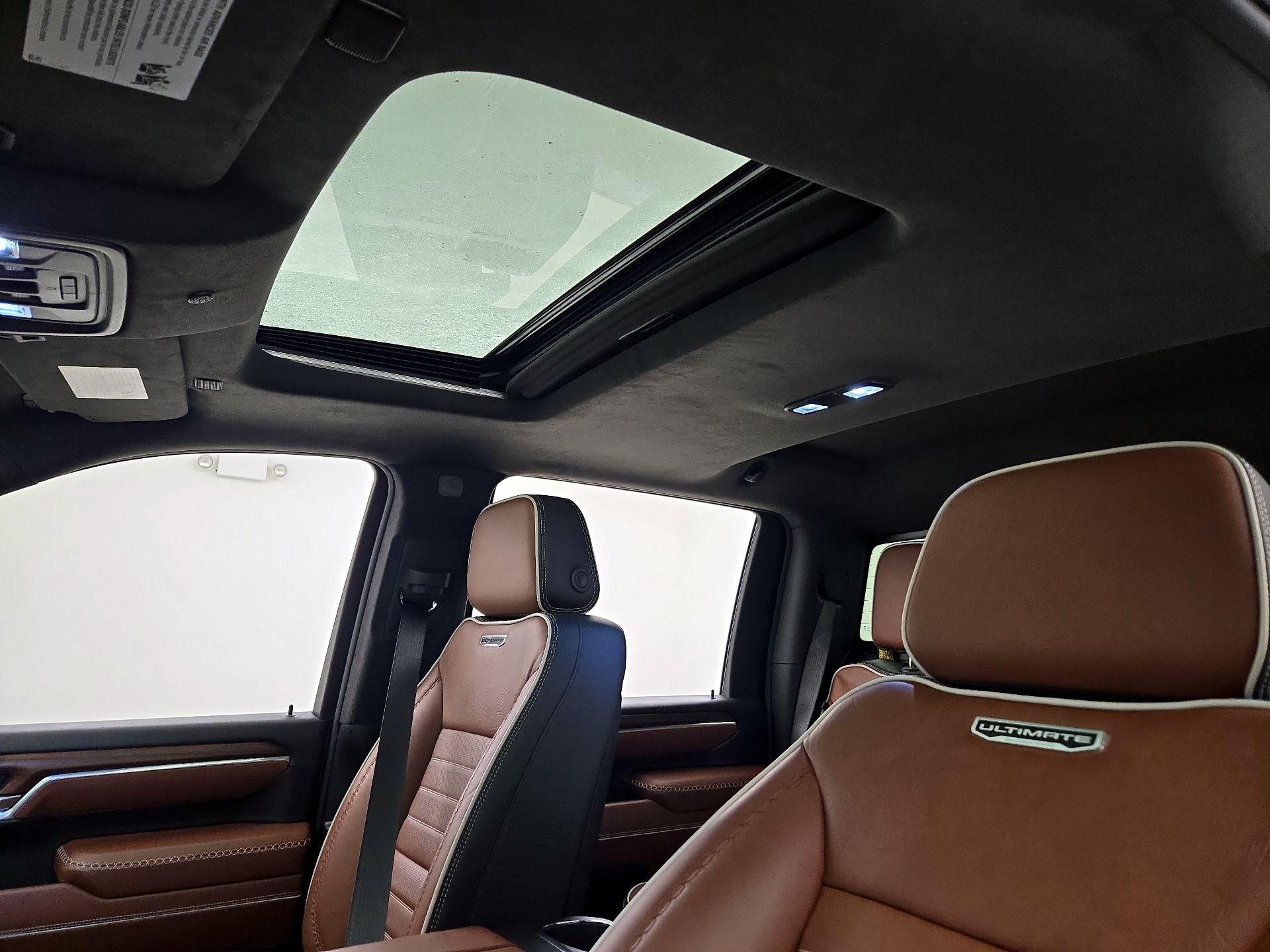 Thumbnail: 2025 GMC Sierra 2500 - 18