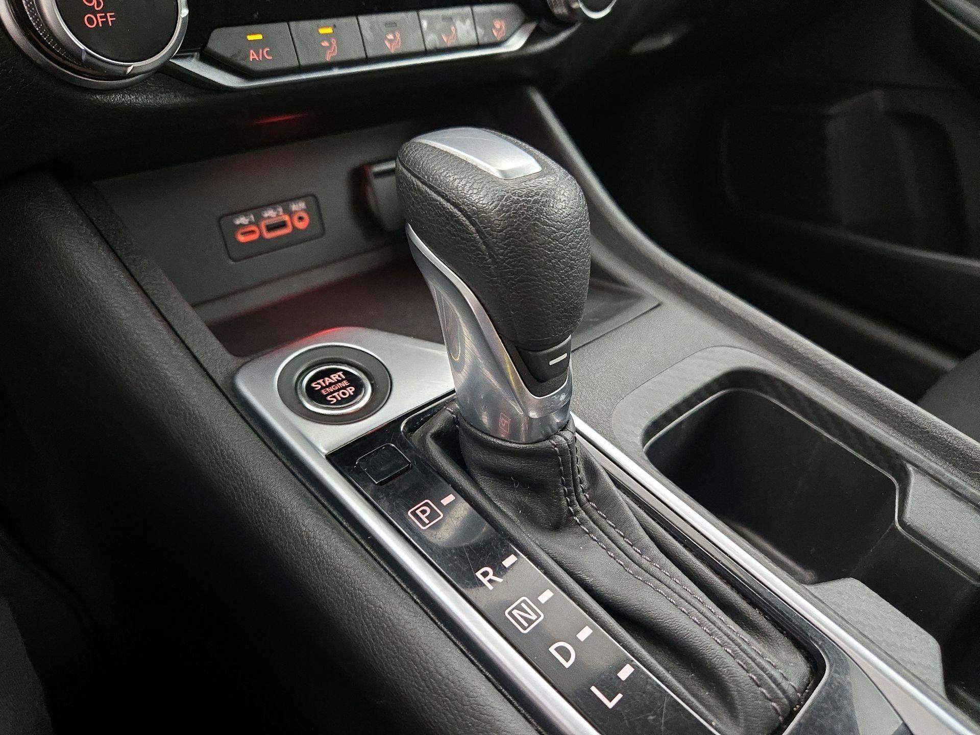 Thumbnail: 2023 Nissan Sentra - 16