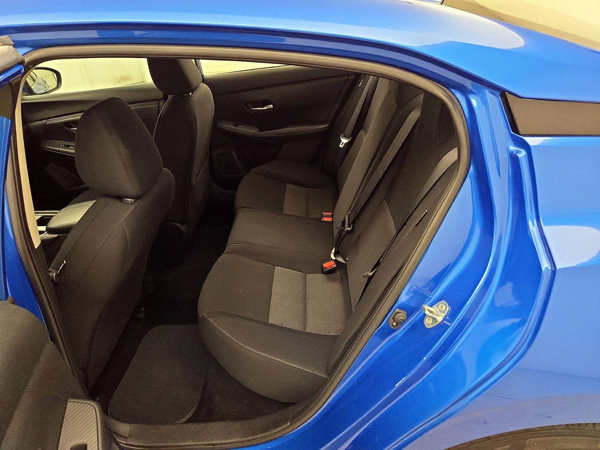 Thumbnail: 2023 Nissan Sentra - 17