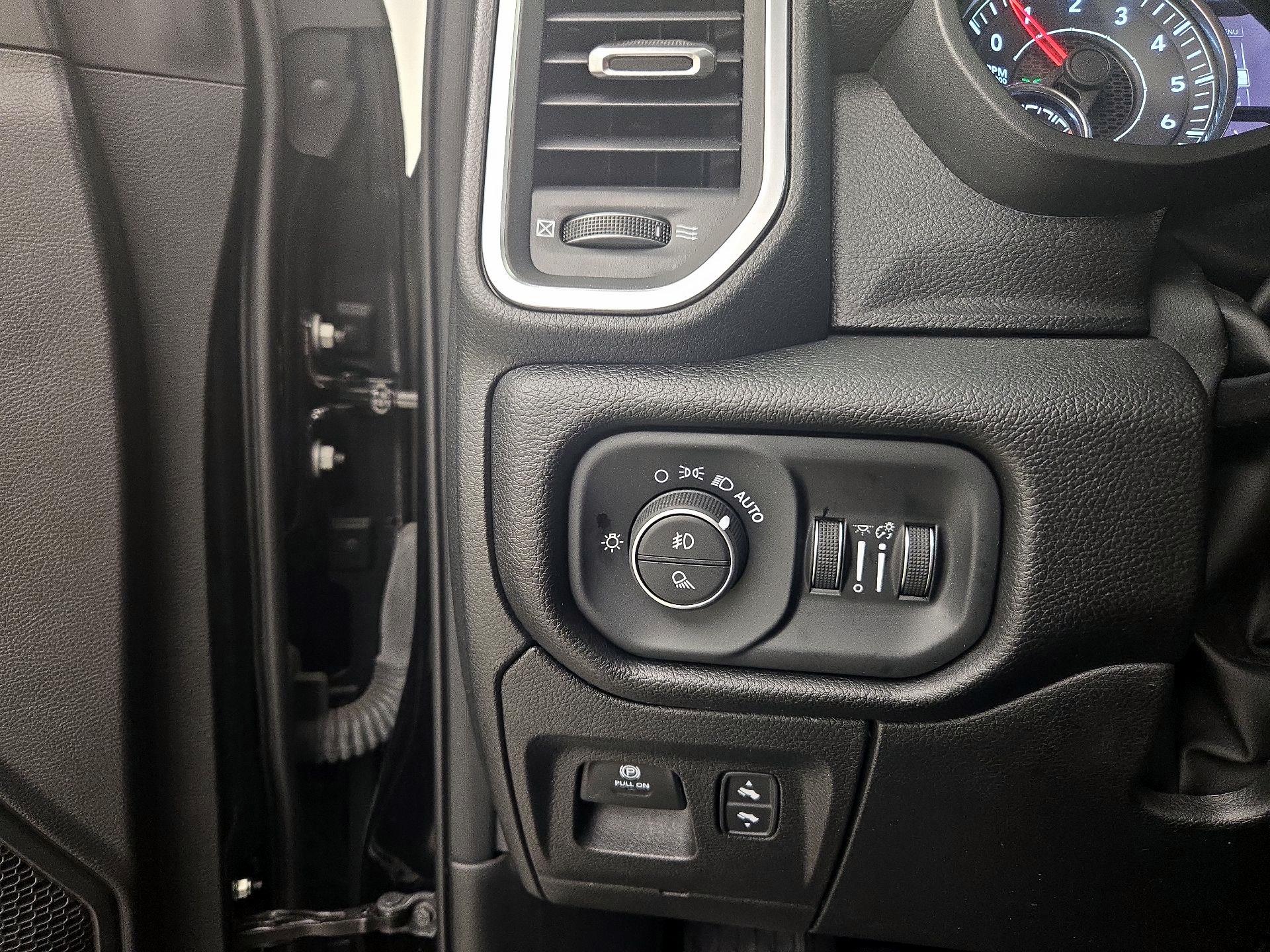 Thumbnail: 2025 RAM 1500 - 13