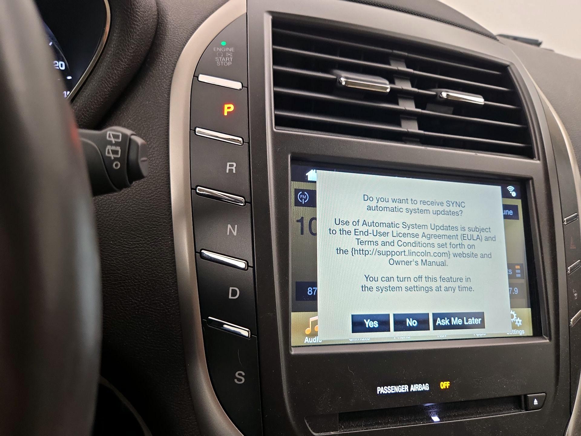 Thumbnail: 2016 Lincoln MKC - 18