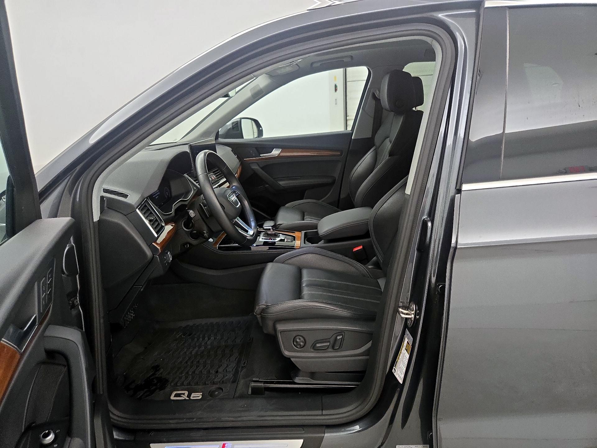 Thumbnail: 2023 Audi Q5 - 11