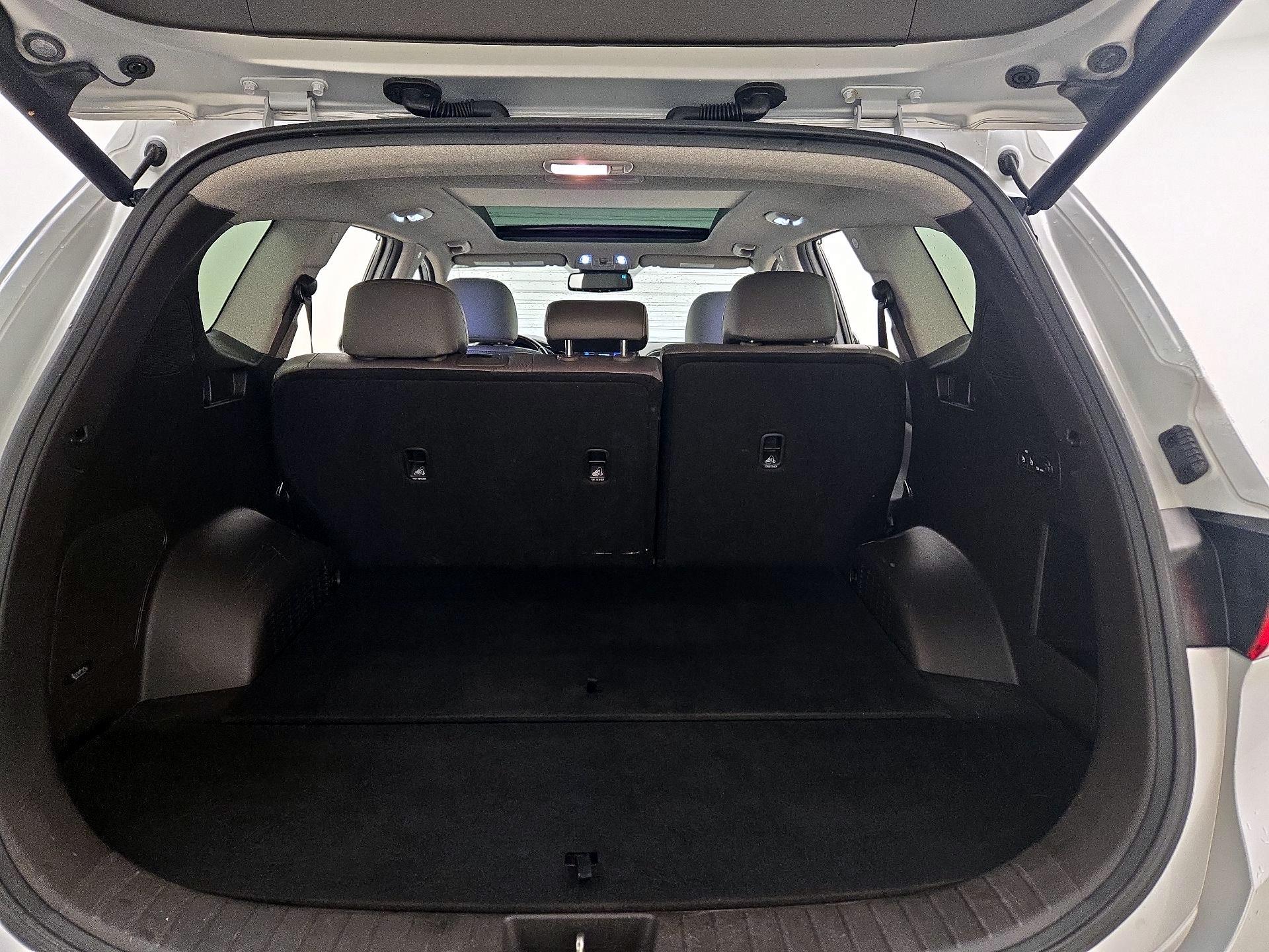 Thumbnail: 2019 Hyundai Santa Fe - 20