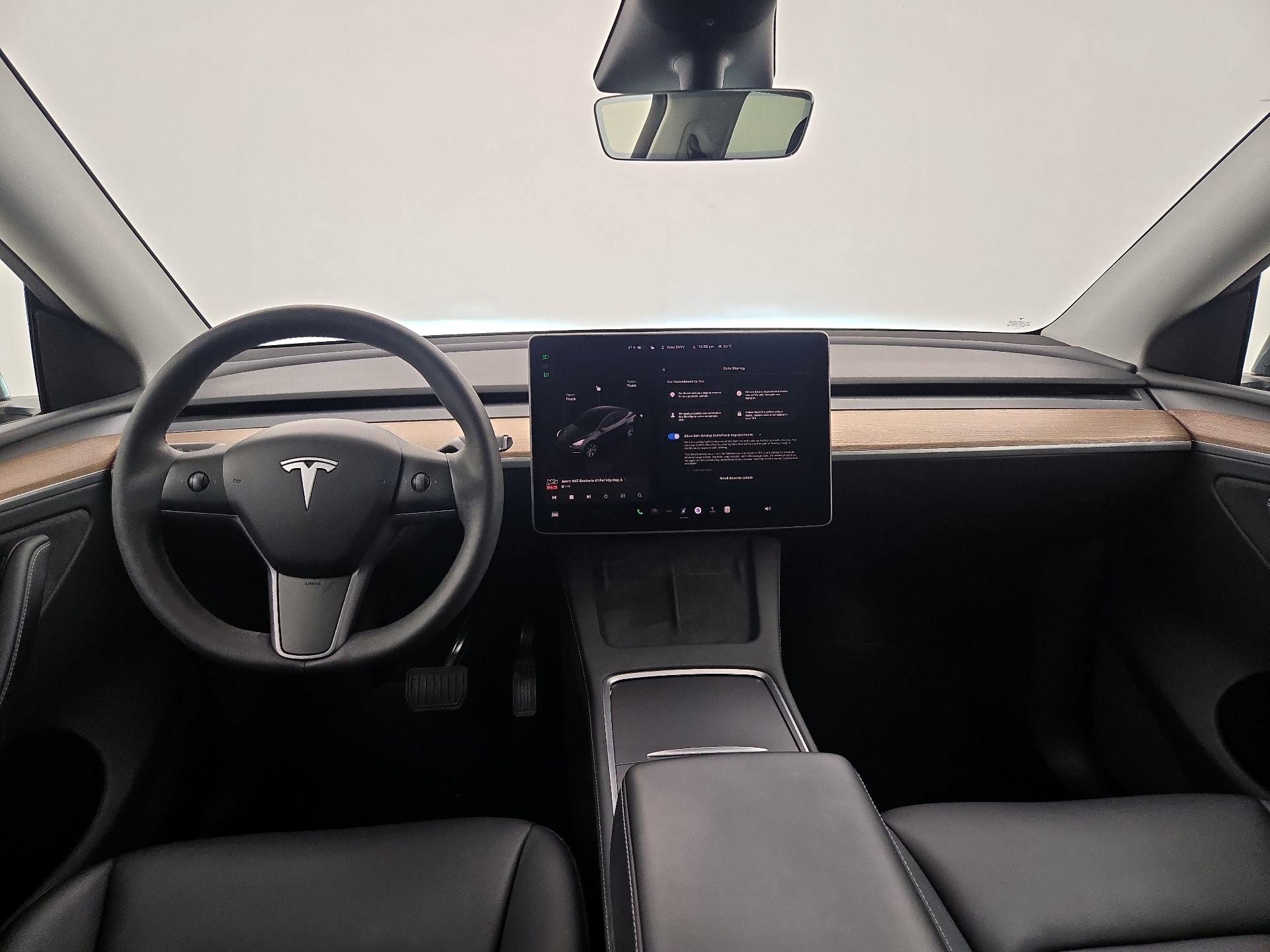 Thumbnail: 2023 Tesla Model Y - 9