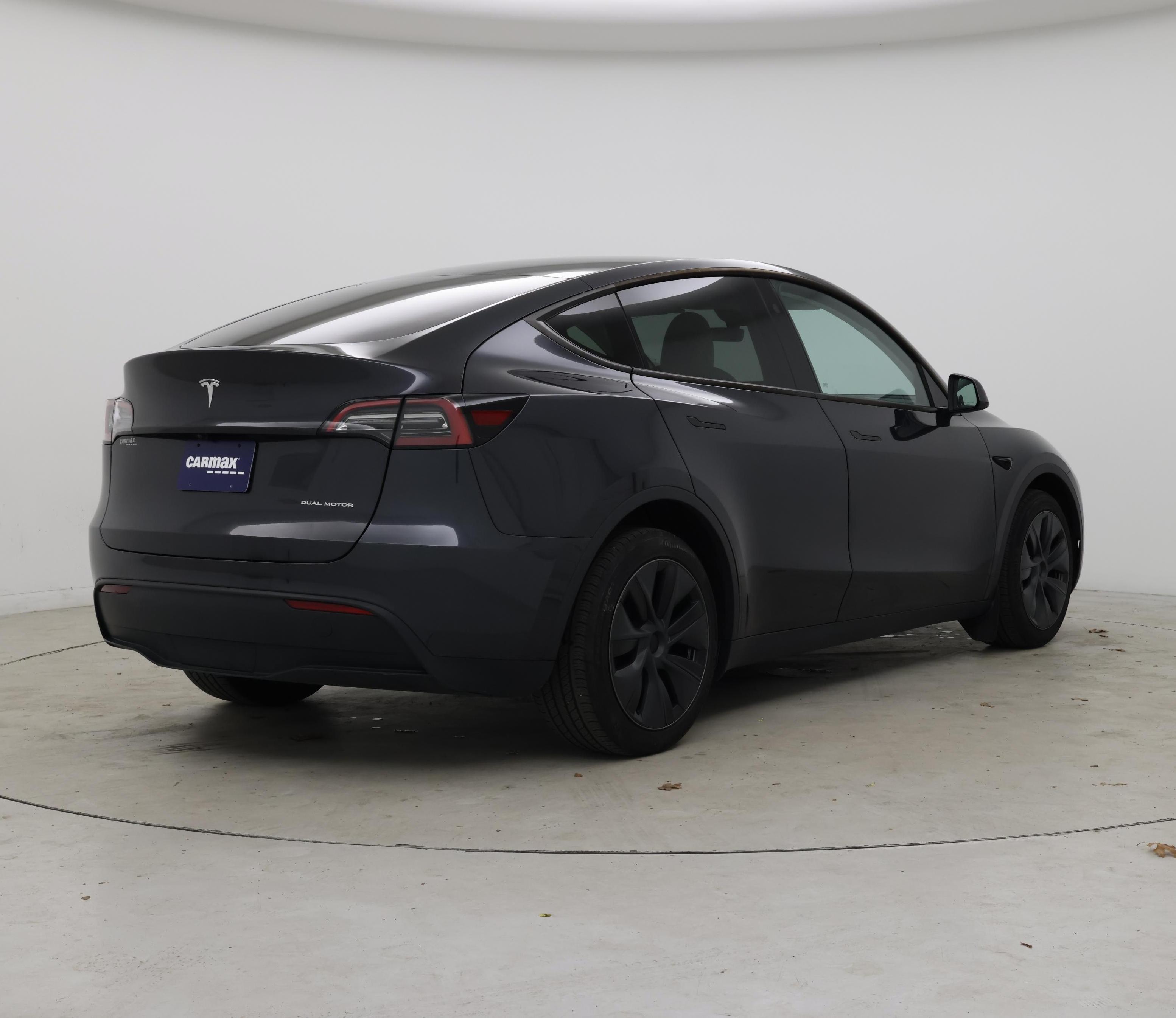 Thumbnail: 2024 Tesla Model Y - 8