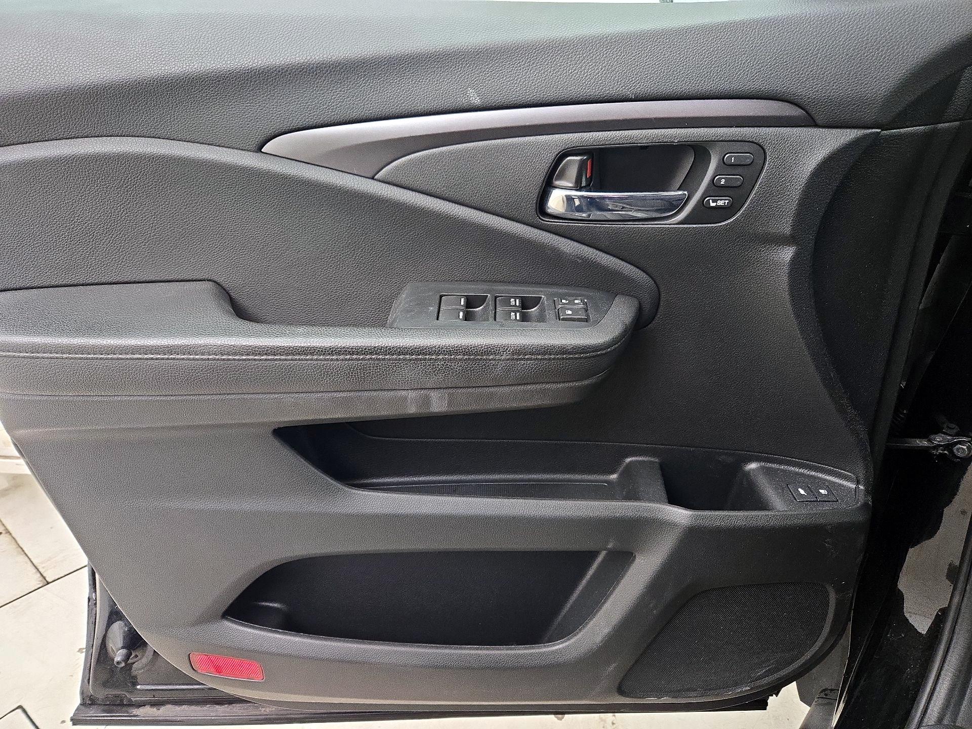 Thumbnail: 2022 Honda Pilot - 12