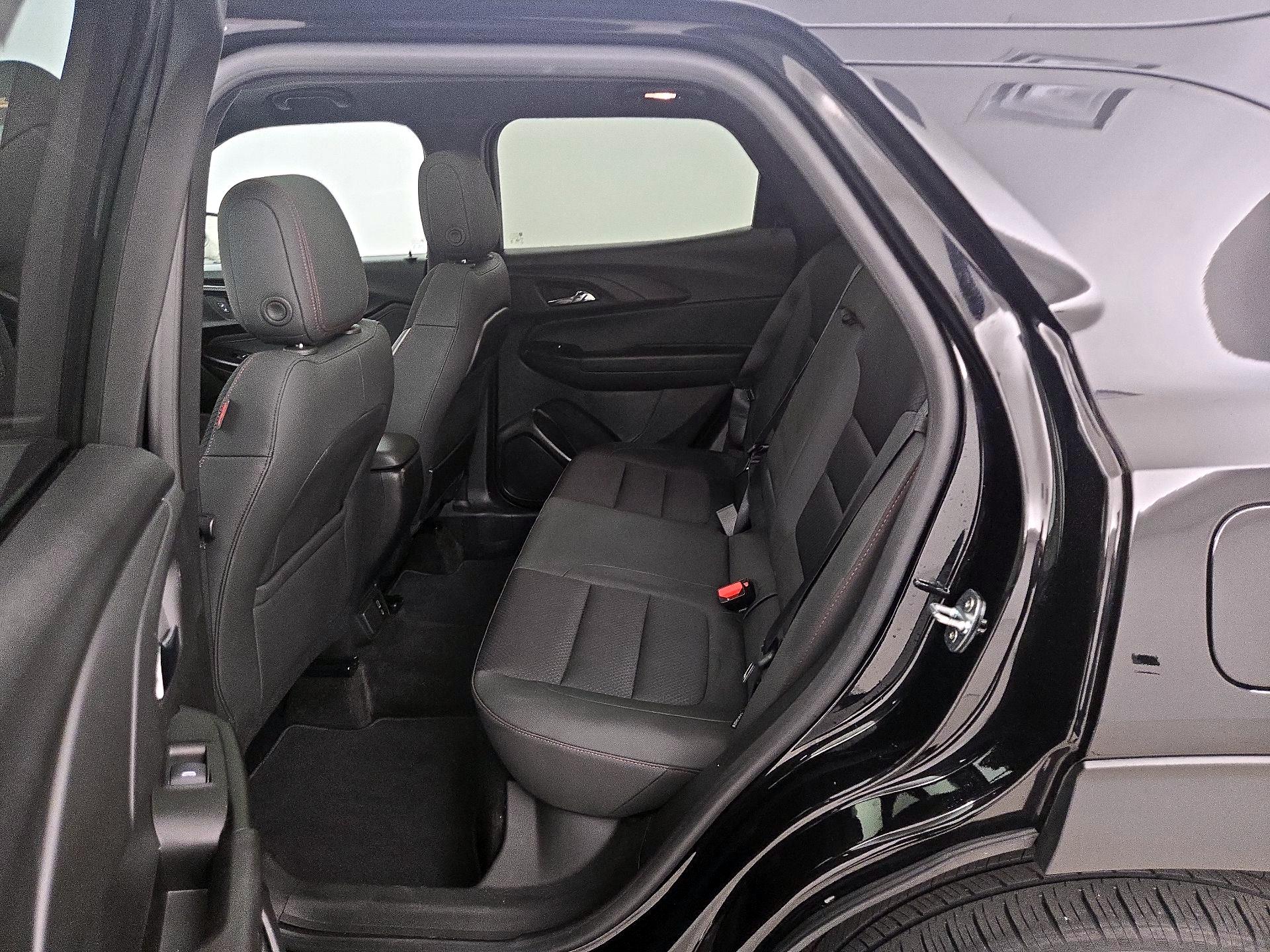 Thumbnail: 2023 Chevrolet TrailBlazer - 20