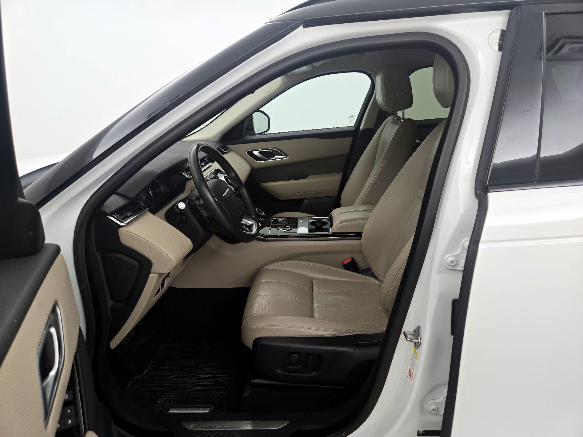 Thumbnail: 2020 Land Rover Range Rover Velar - 11