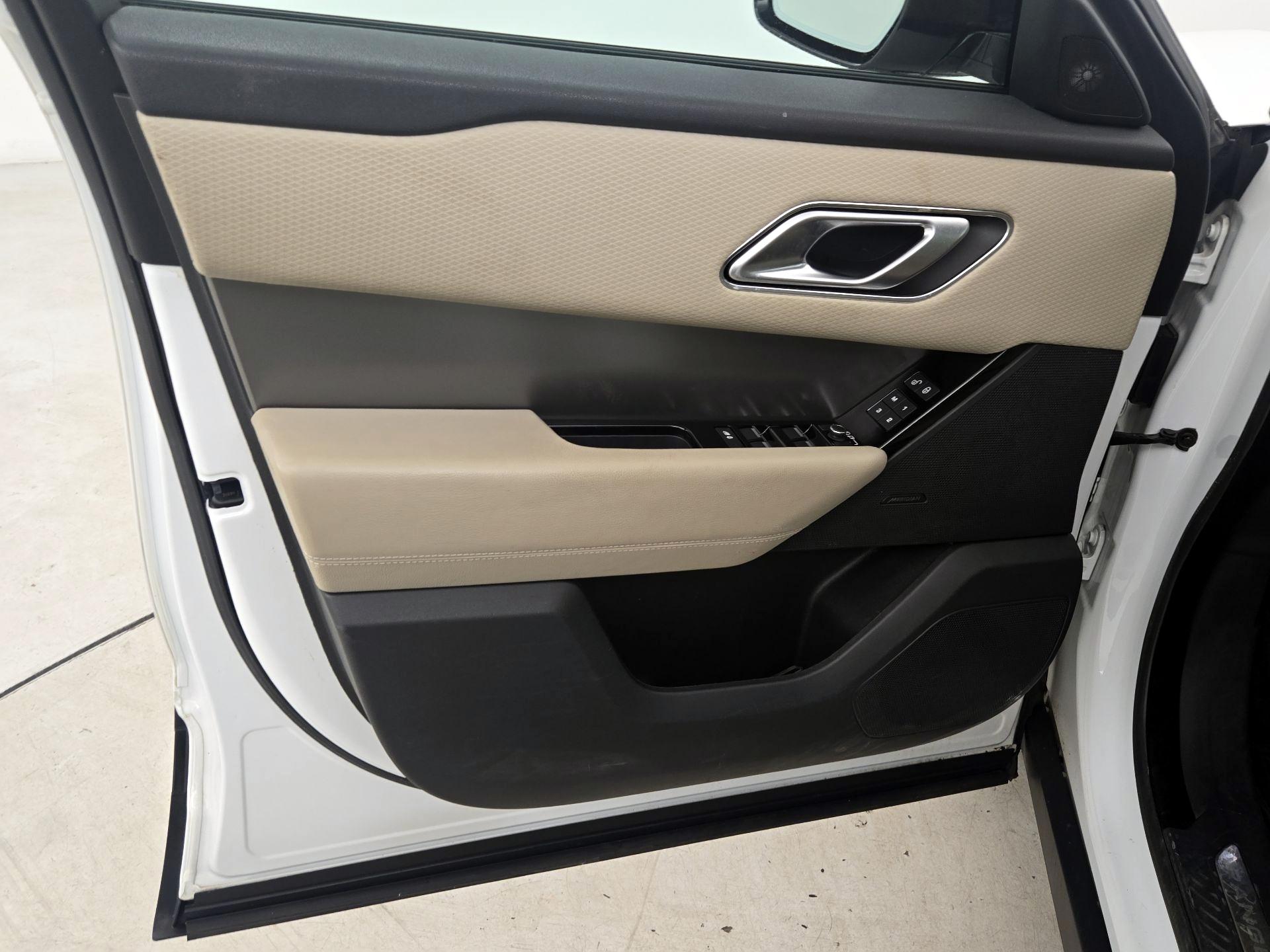 Thumbnail: 2020 Land Rover Range Rover Velar - 12