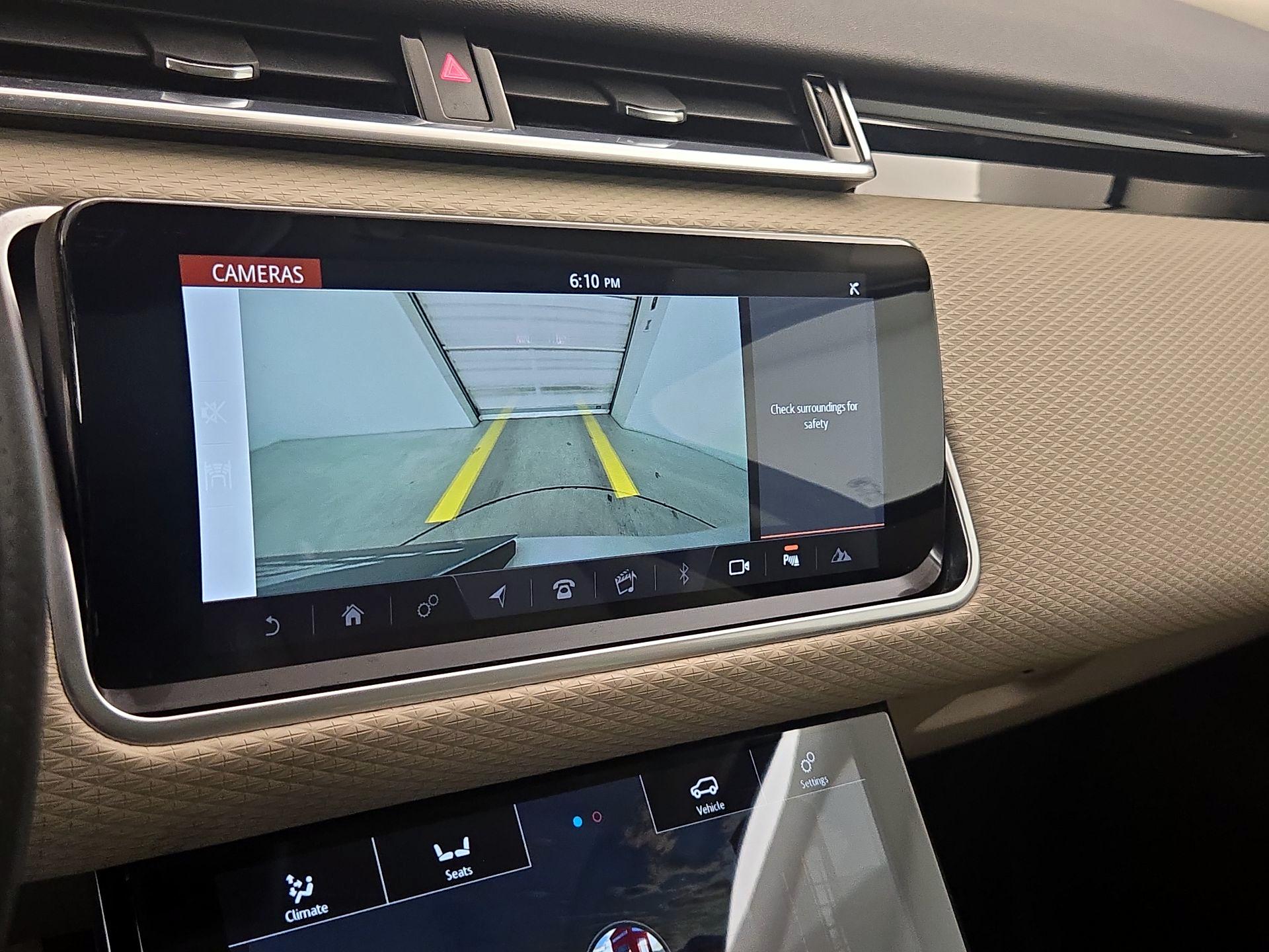 Thumbnail: 2020 Land Rover Range Rover Velar - 15