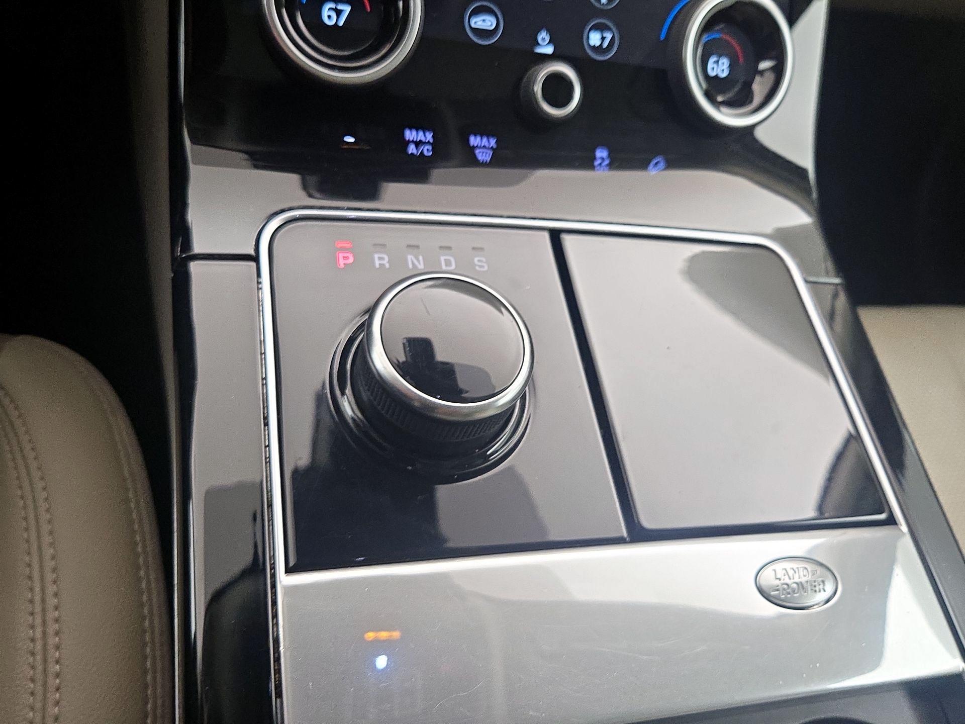 Thumbnail: 2020 Land Rover Range Rover Velar - 18