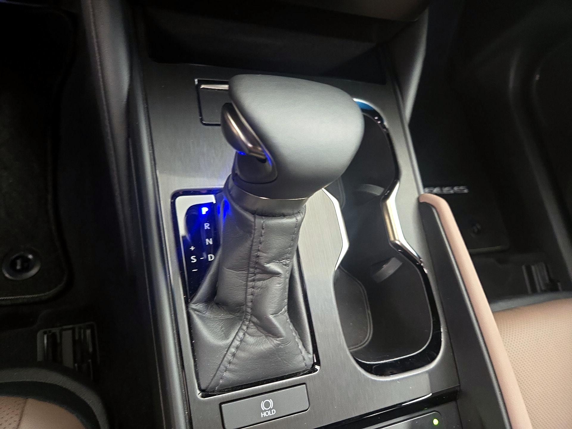 Thumbnail: 2024 Lexus ES - 17