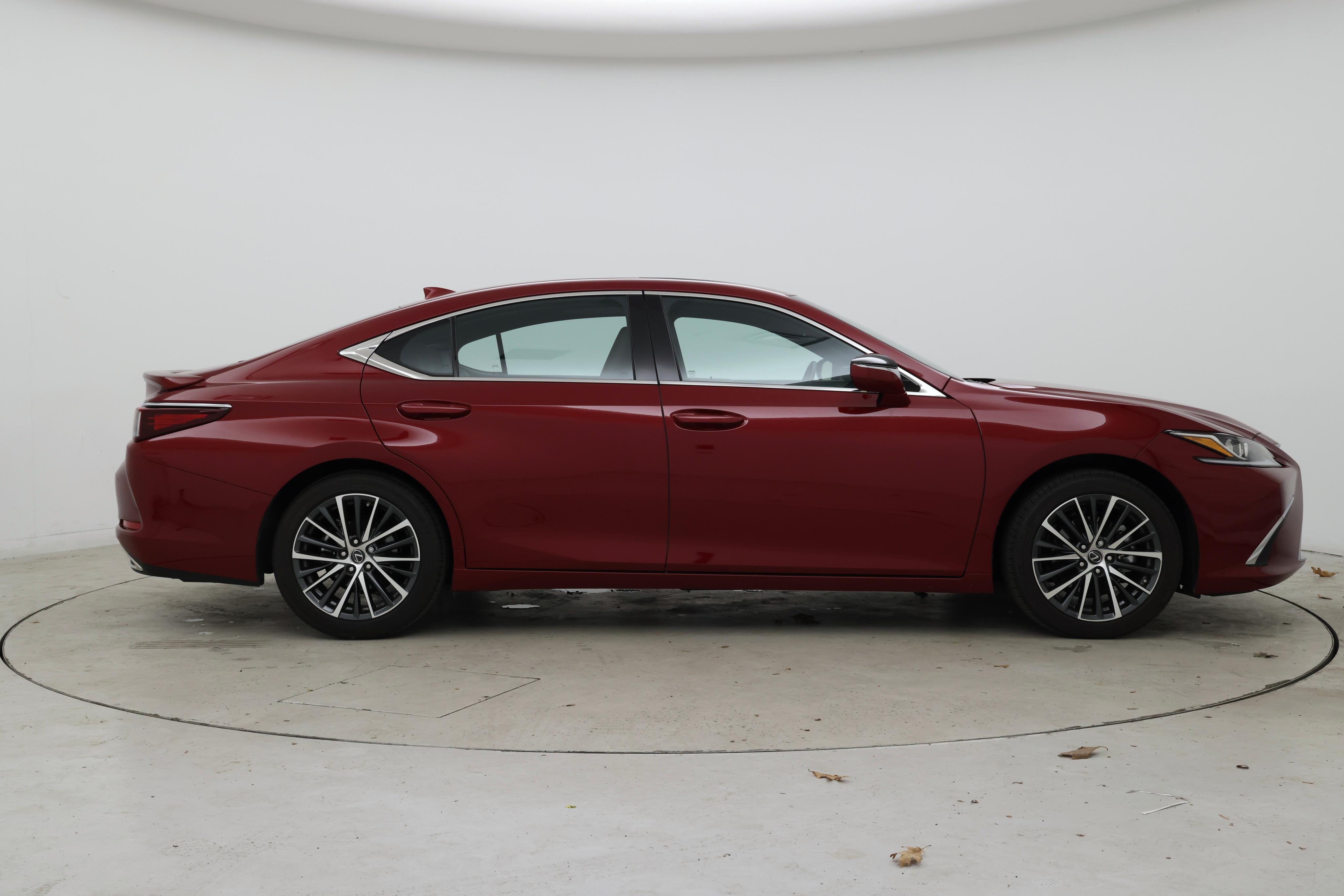 Thumbnail: 2024 Lexus ES - 7