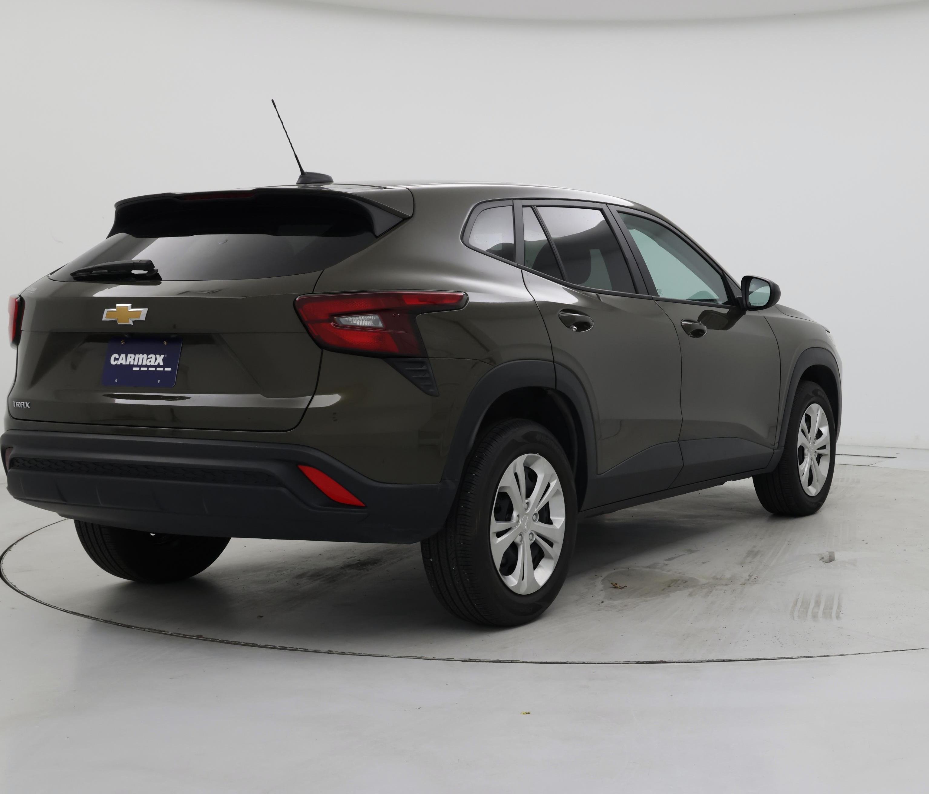 Thumbnail: 2024 Chevrolet Trax - 8